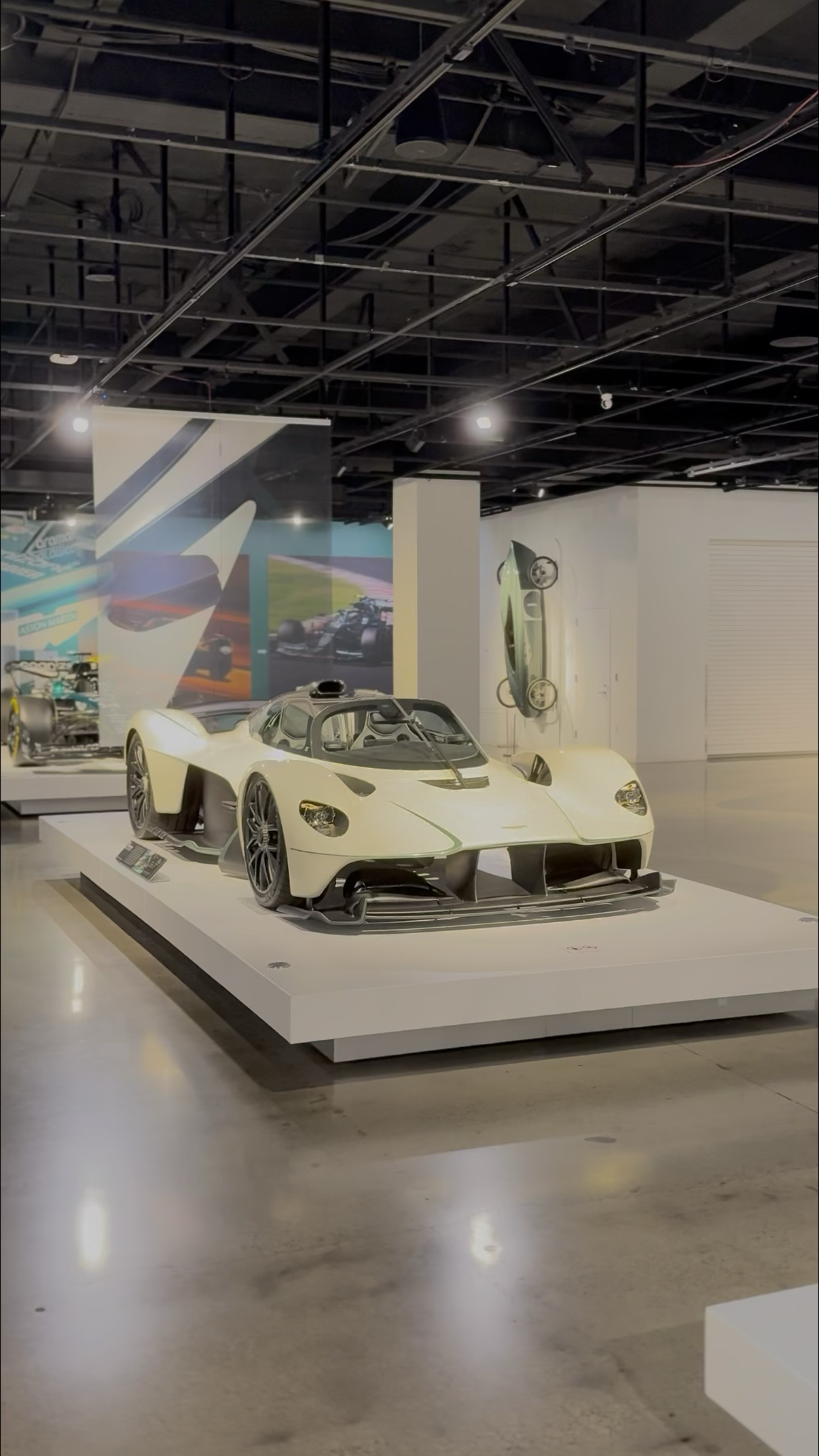 2024 Aston Martin Valkyrie — Lineage Image 1