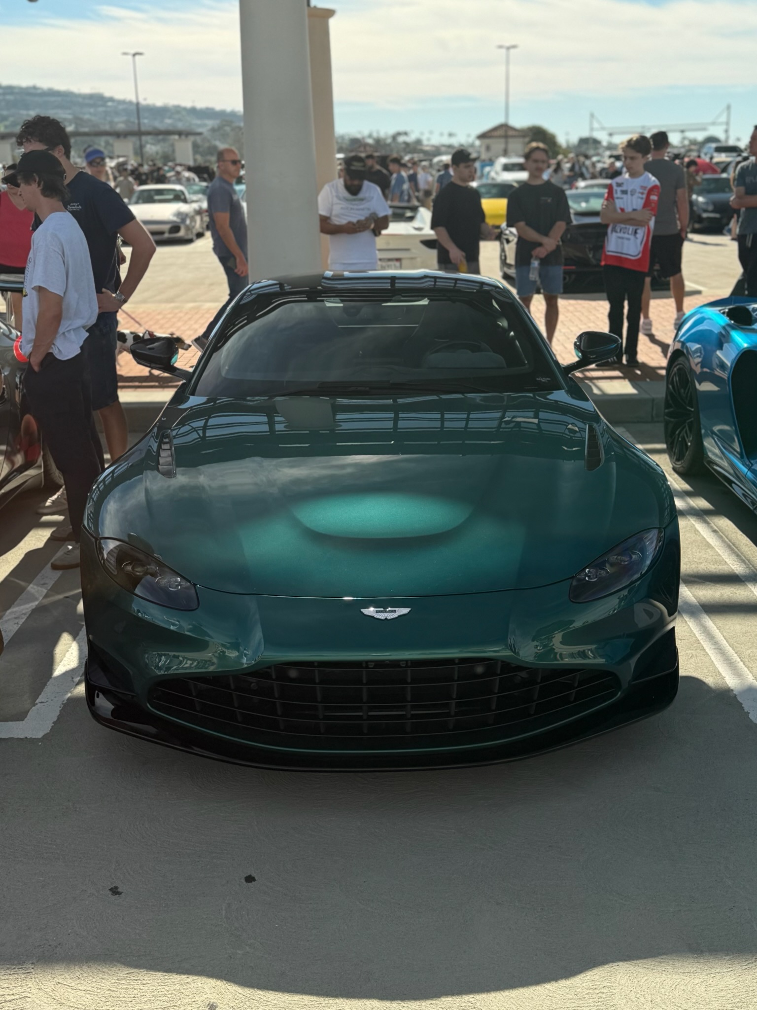 2023 Aston Martin Vantage — Lineage Image 1