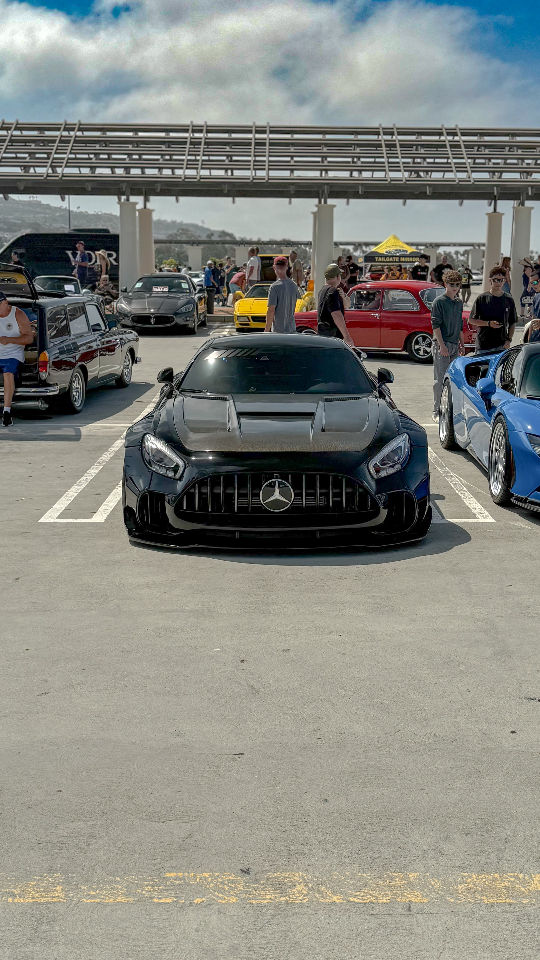 2017 Mercedes-Benz AMG GT — Lineage Image 1