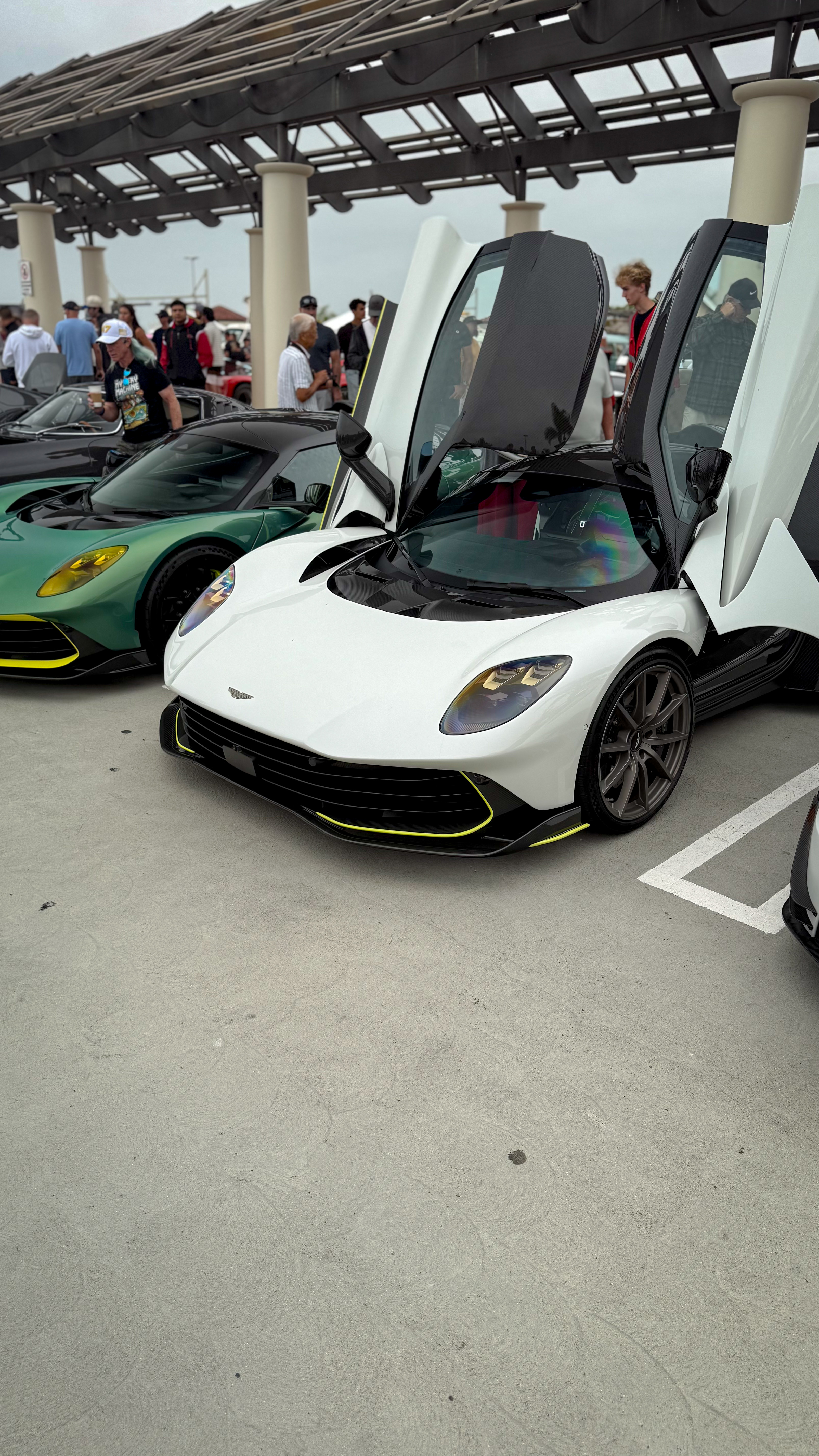 2026 Aston Martin Valhalla — Lineage Image 5