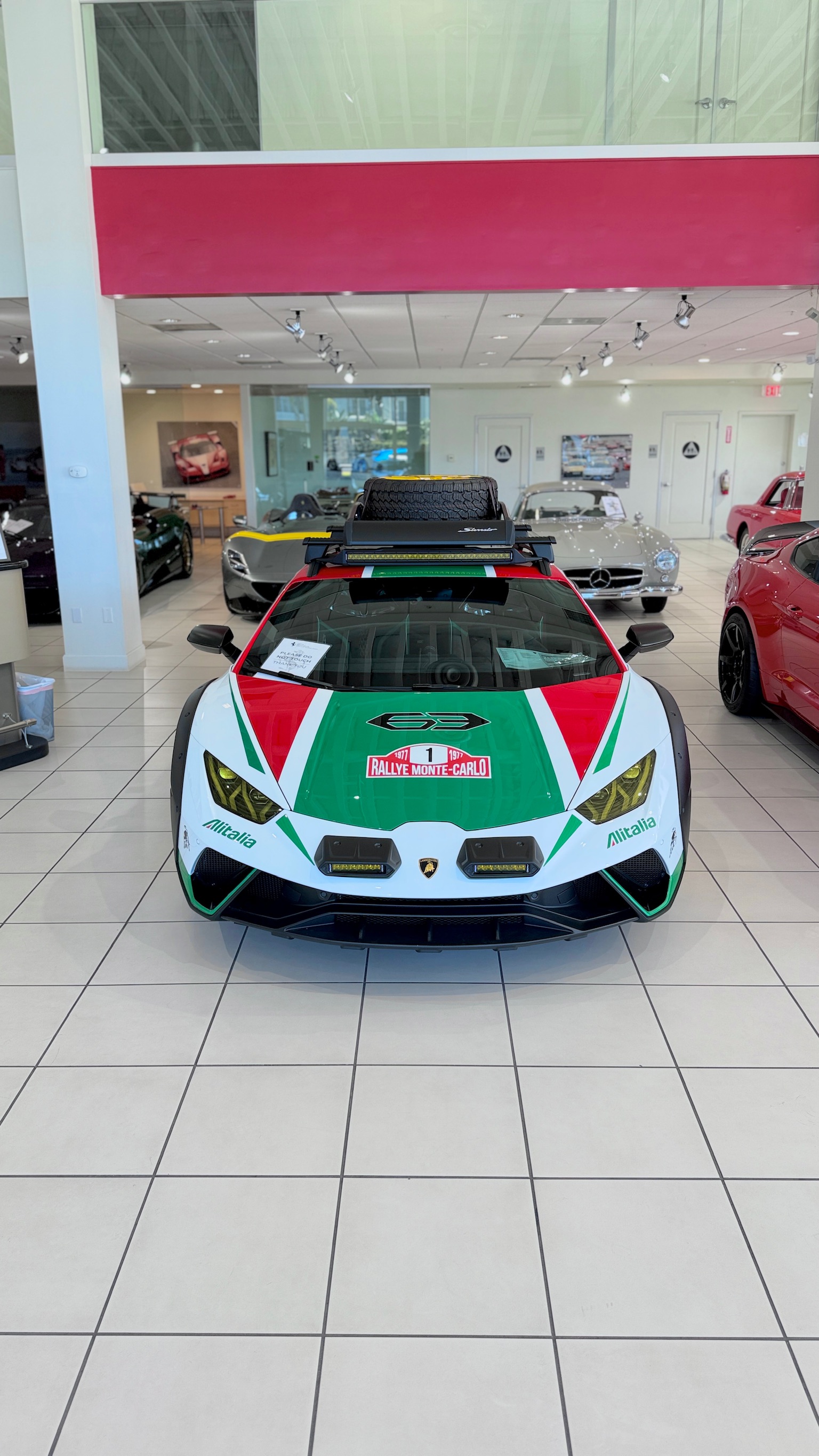 2024 Lamborghini Huracan β Lineage Image 1