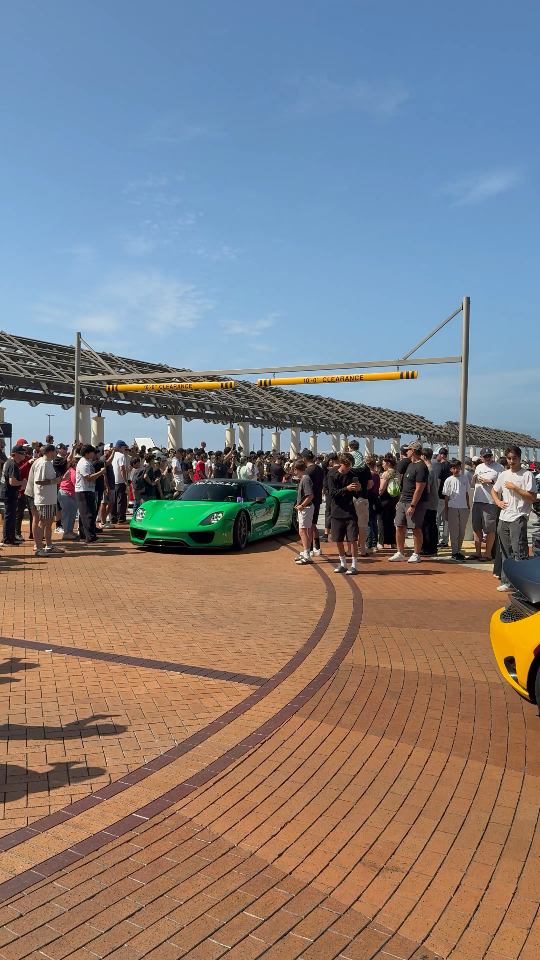 2015 Porsche 918 — Lineage Video 1