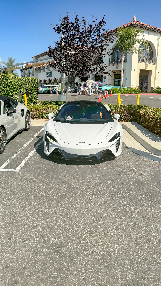 2023 McLaren Artura — Lineage Image 1