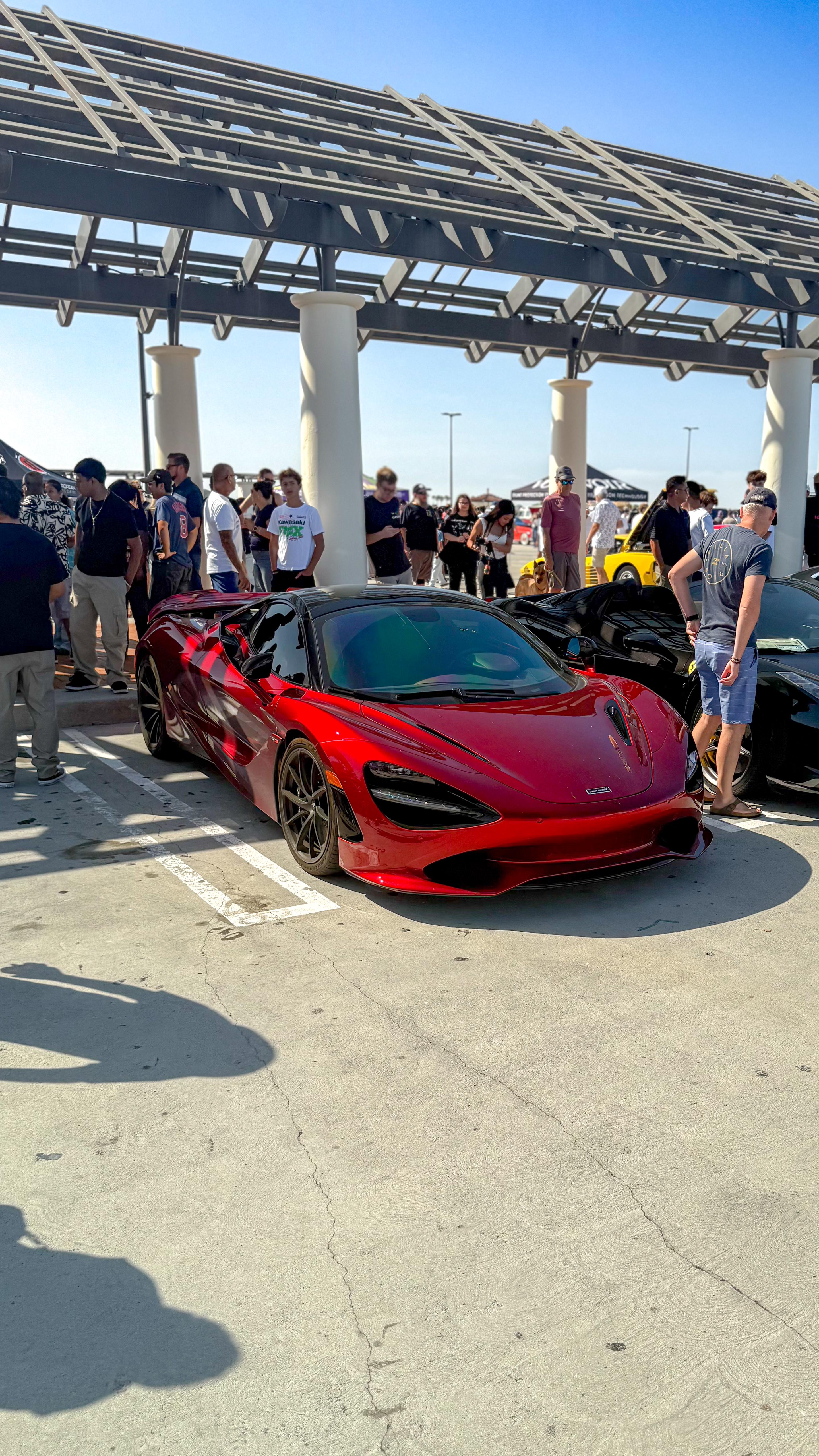 2025 McLaren 750S hero image