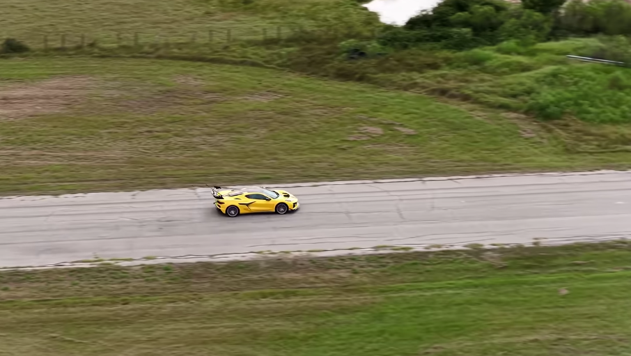 2027 Chevrolet Corvette — Lineage Image 1