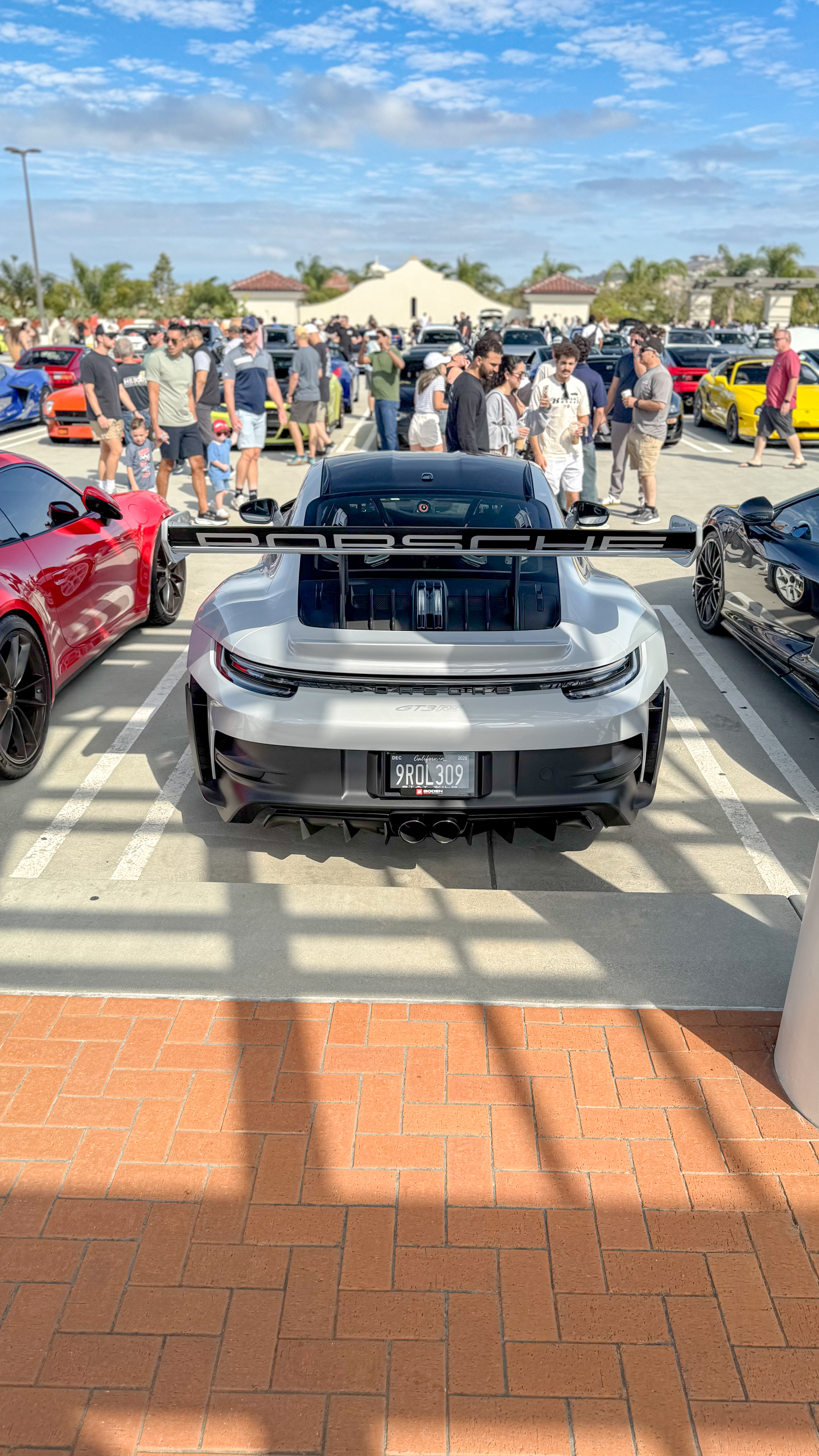 2025 Porsche 911 — Lineage Image 2