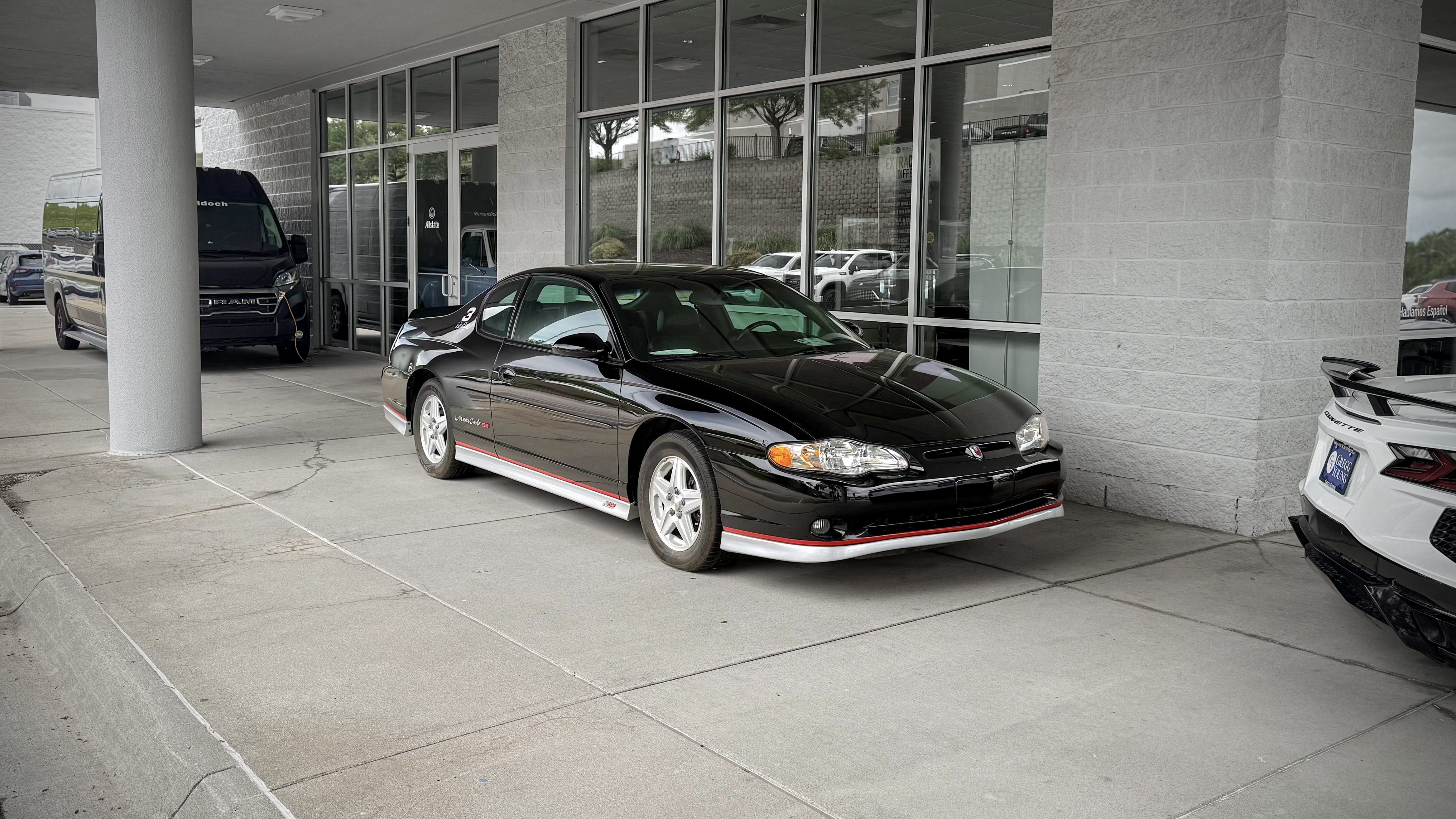 2002 Chevrolet Monte Carlo hero image