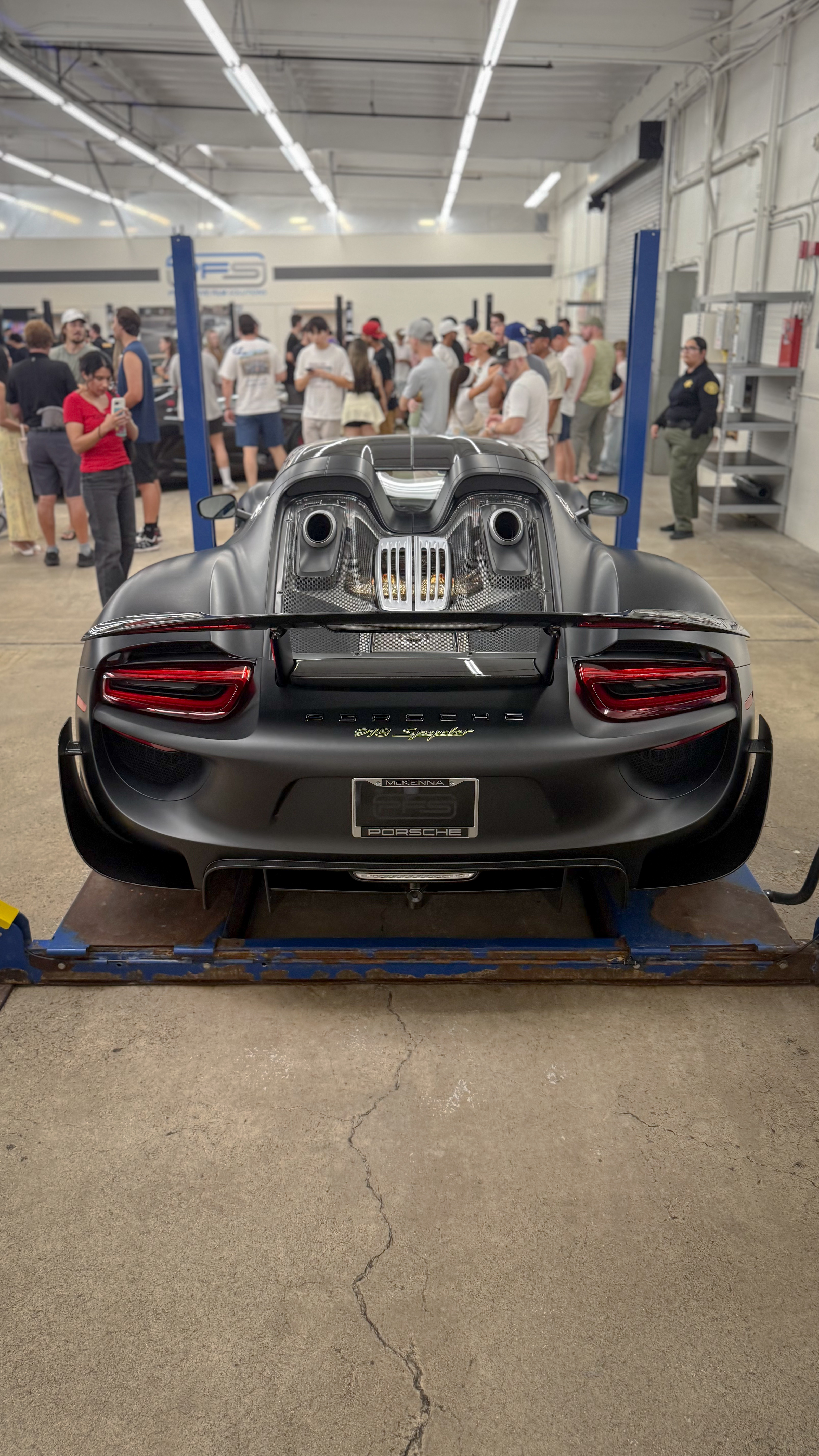 2015 Porsche 918 — Lineage Image 2