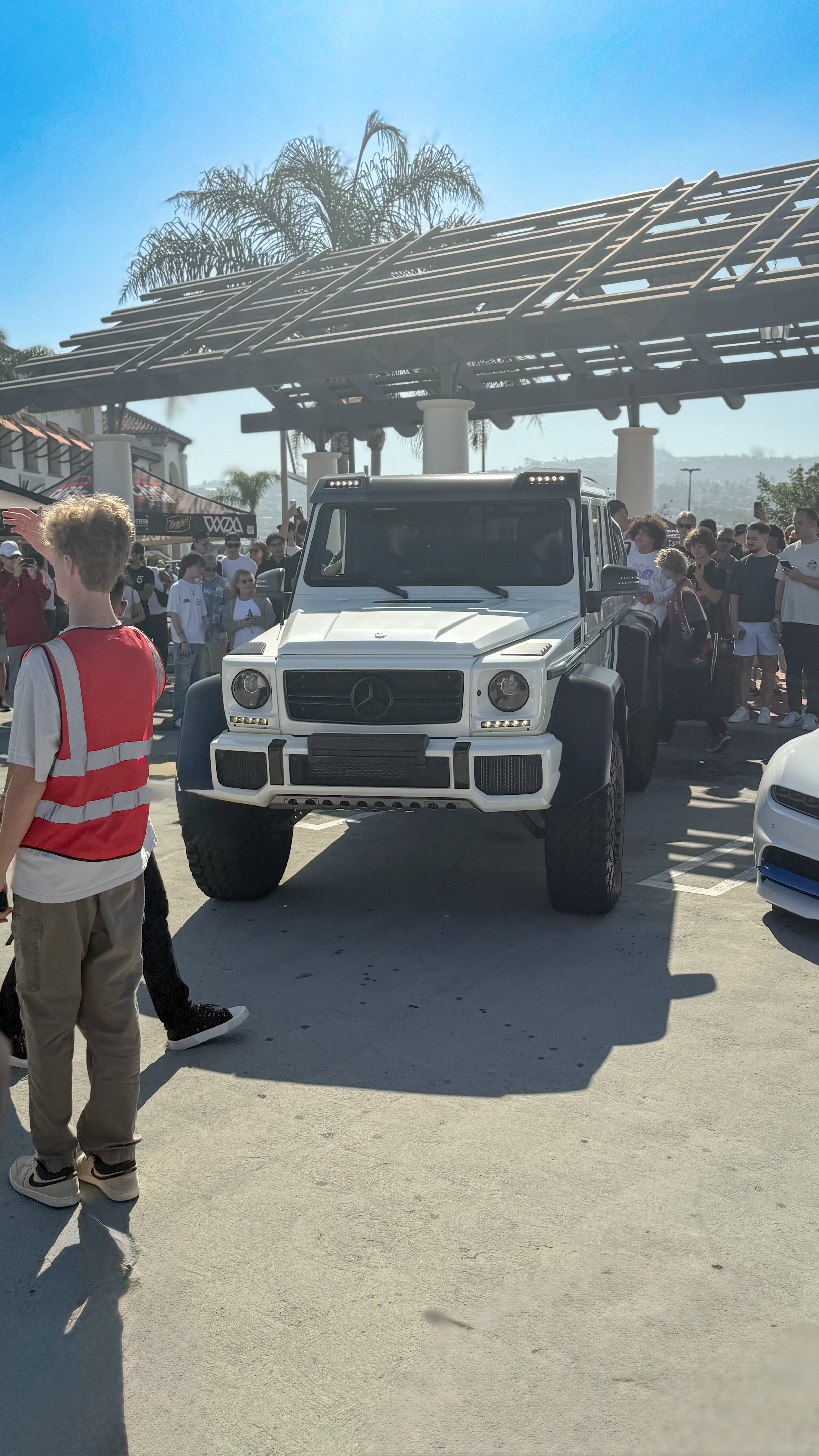 2014 Mercedes-Benz G-Class hero image