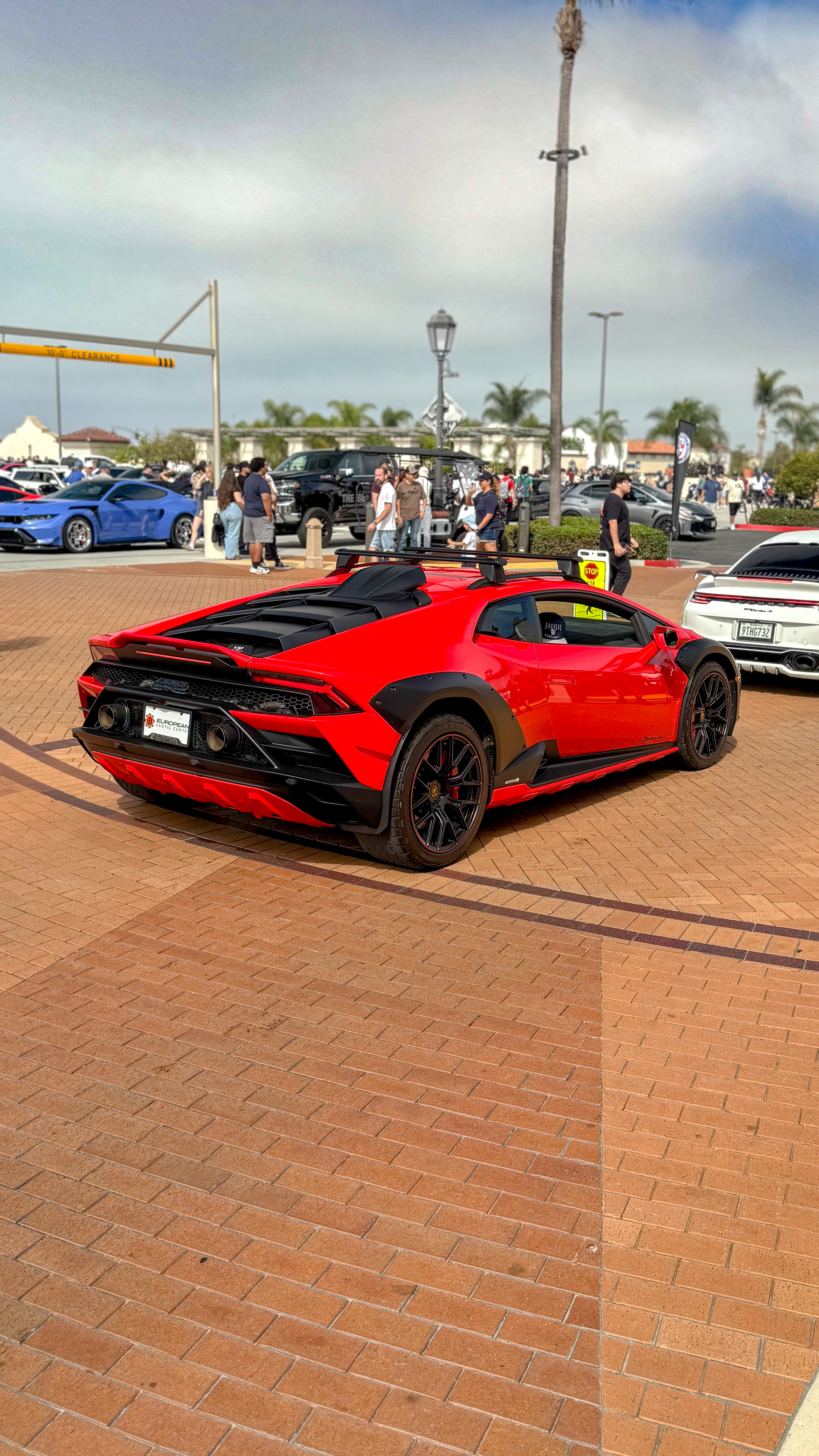 2024 Lamborghini Huracan — Lineage Image 2