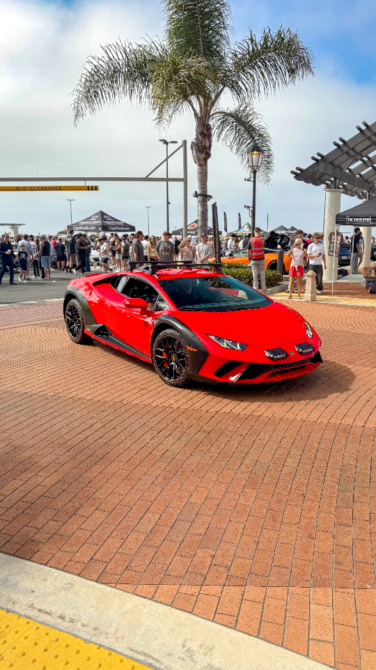 2024 Lamborghini Huracan — Lineage Image 1
