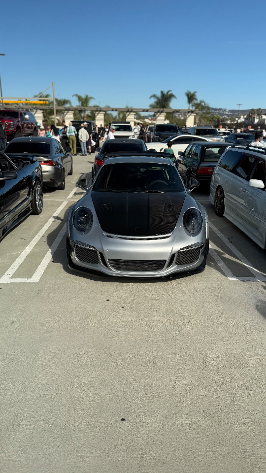 2014 Porsche 911 — Lineage Image 1