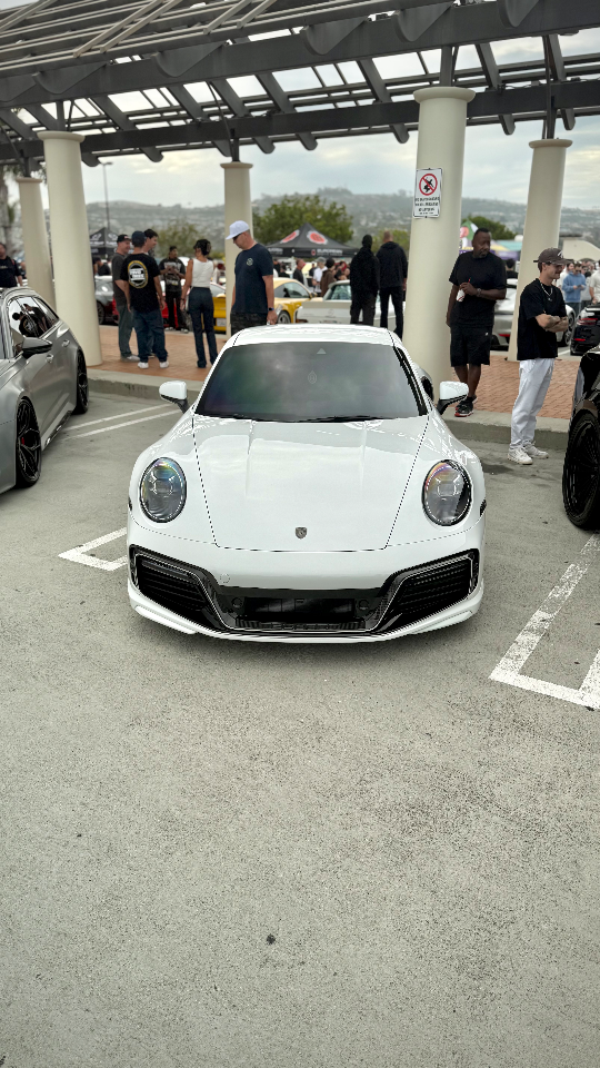 2024 Porsche 911 — Lineage Image 1