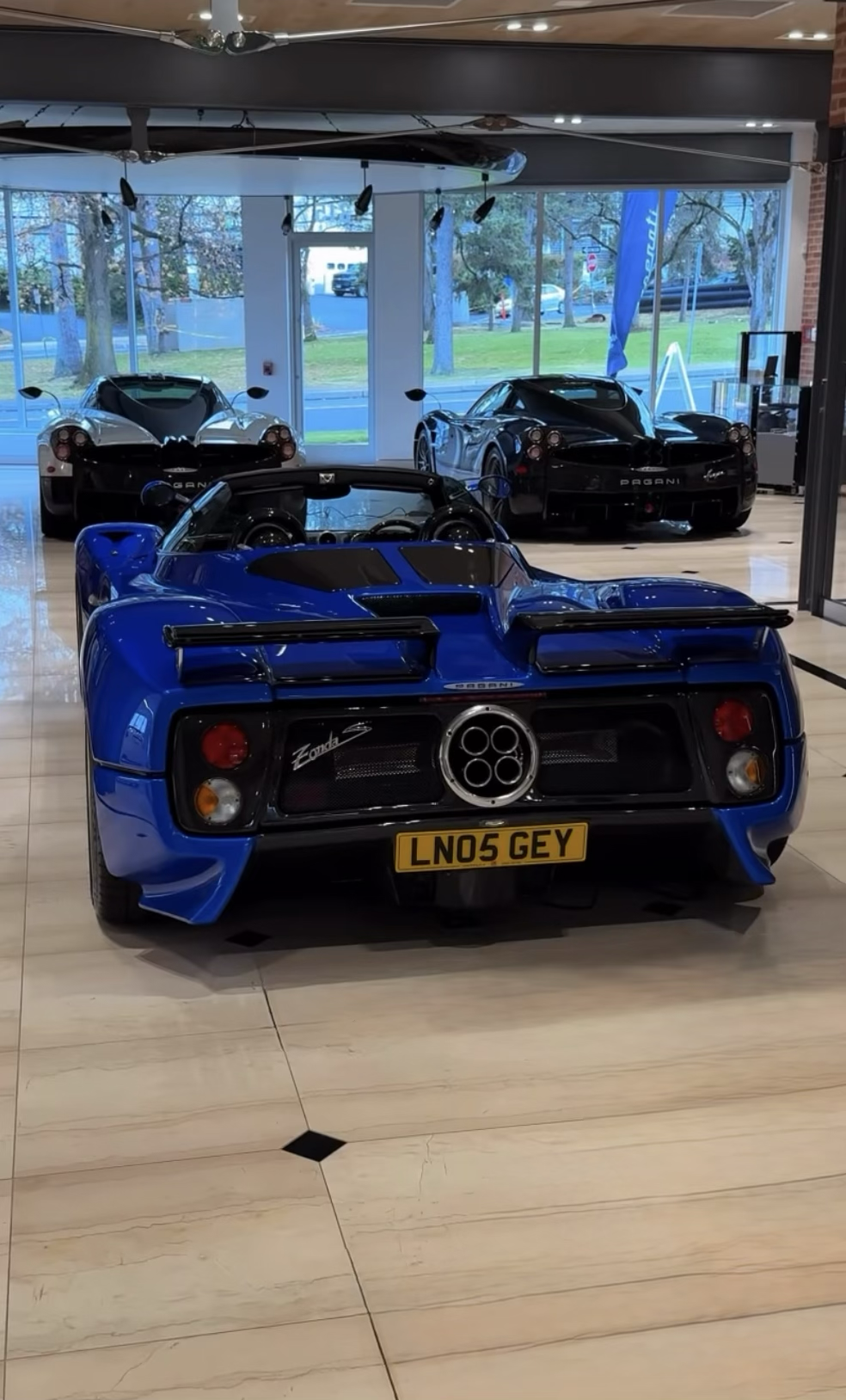 2005 Pagani Zonda — Lineage Image 2