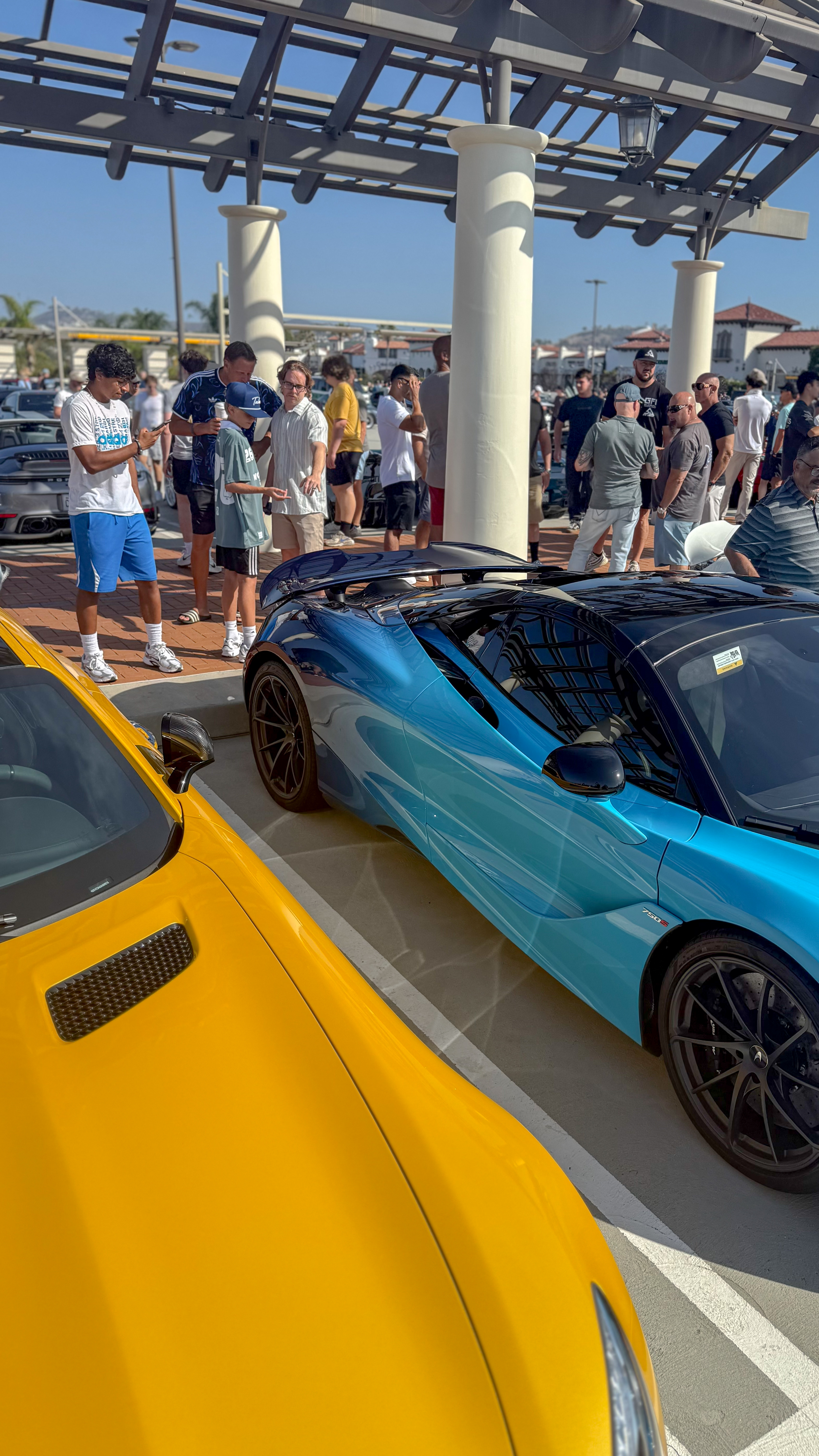 2025 McLaren 750S — Lineage Image 3