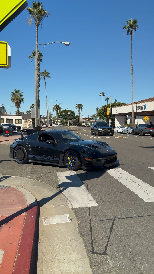2025 Porsche 911 — Lineage Video 1