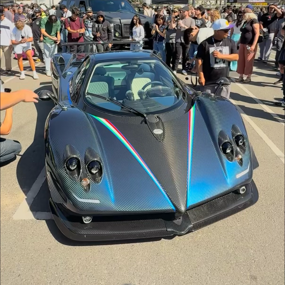 2010 Pagani Zonda — Lineage Image 1