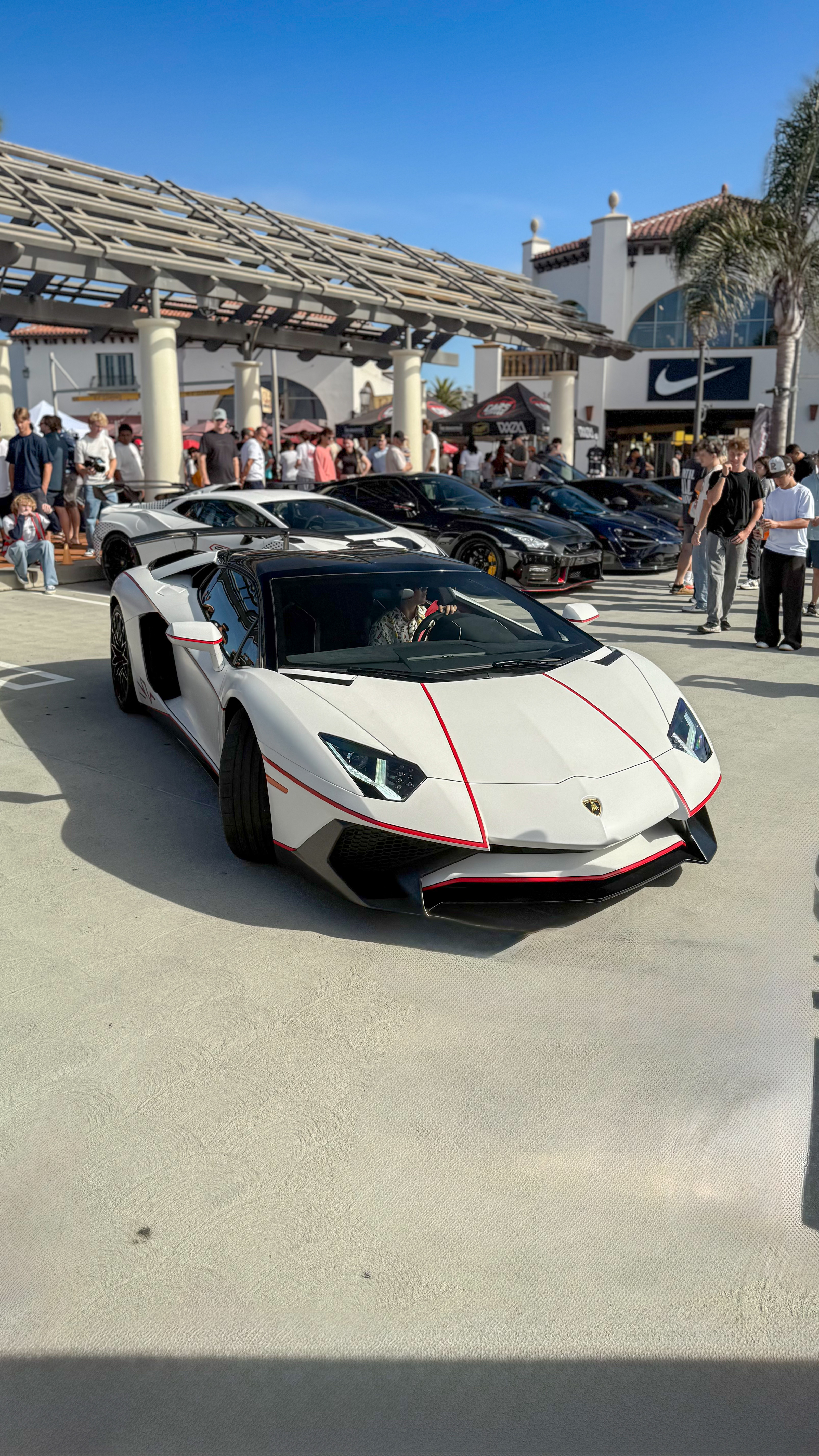 2017 Lamborghini Aventador hero image