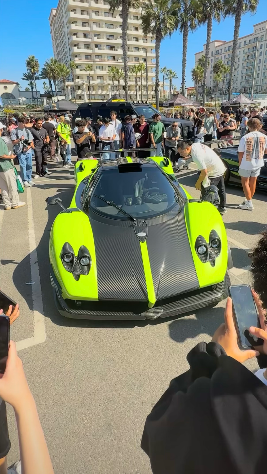 2010 Pagani Zonda — Lineage Image 1