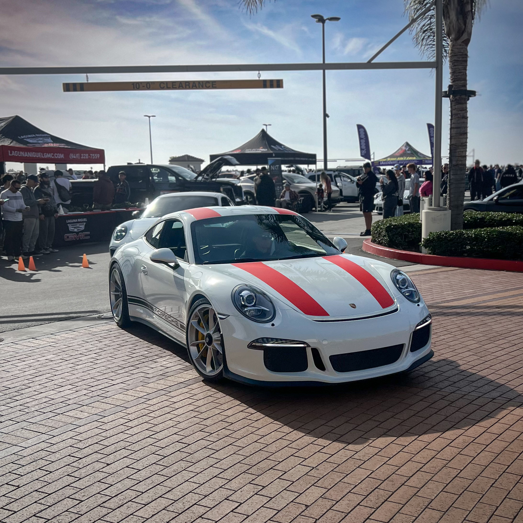 2016 Porsche 911 — Lineage Image 1