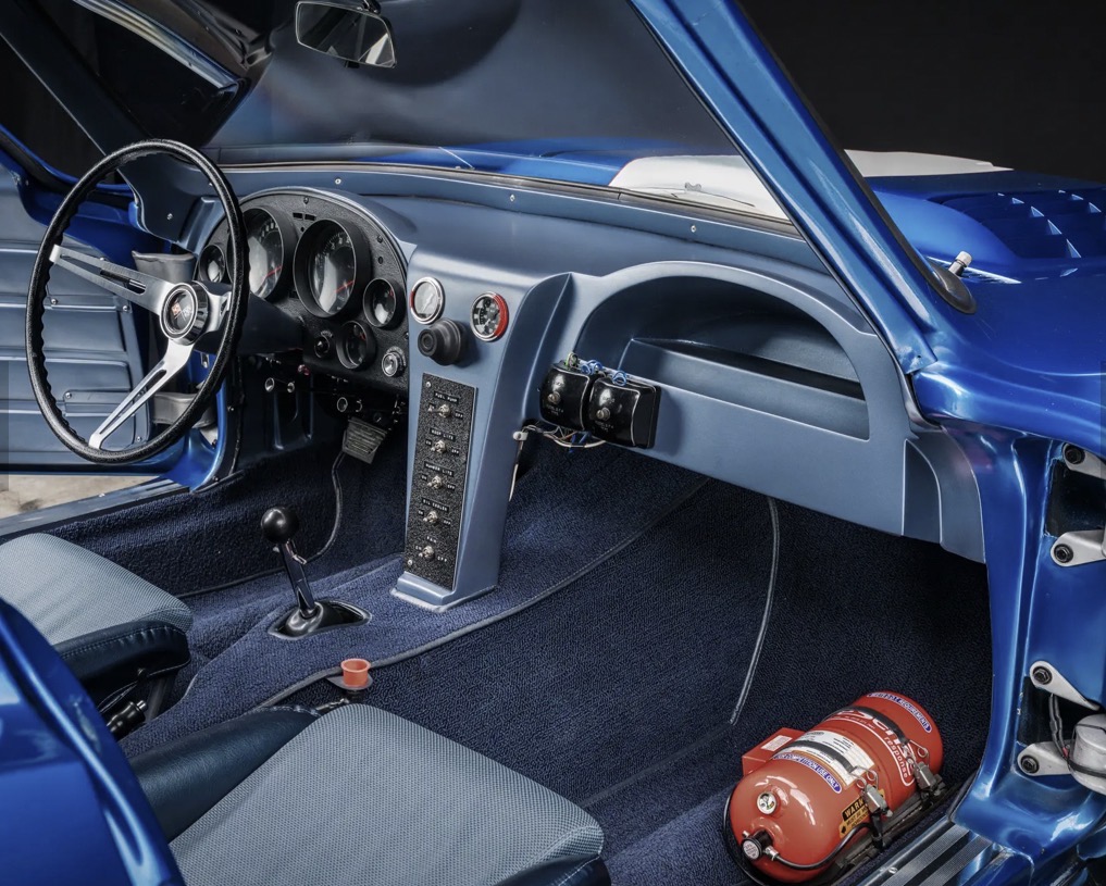 1963 Chevrolet Corvette — Lineage Image 3