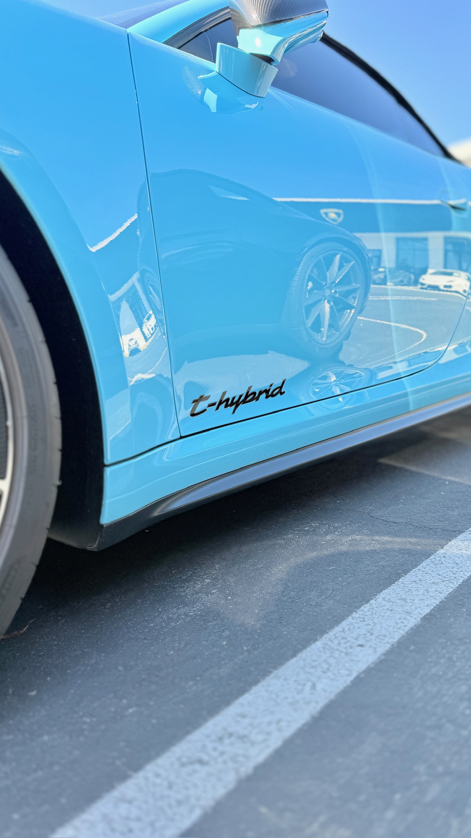 2025 Porsche 911 — Lineage Image 3