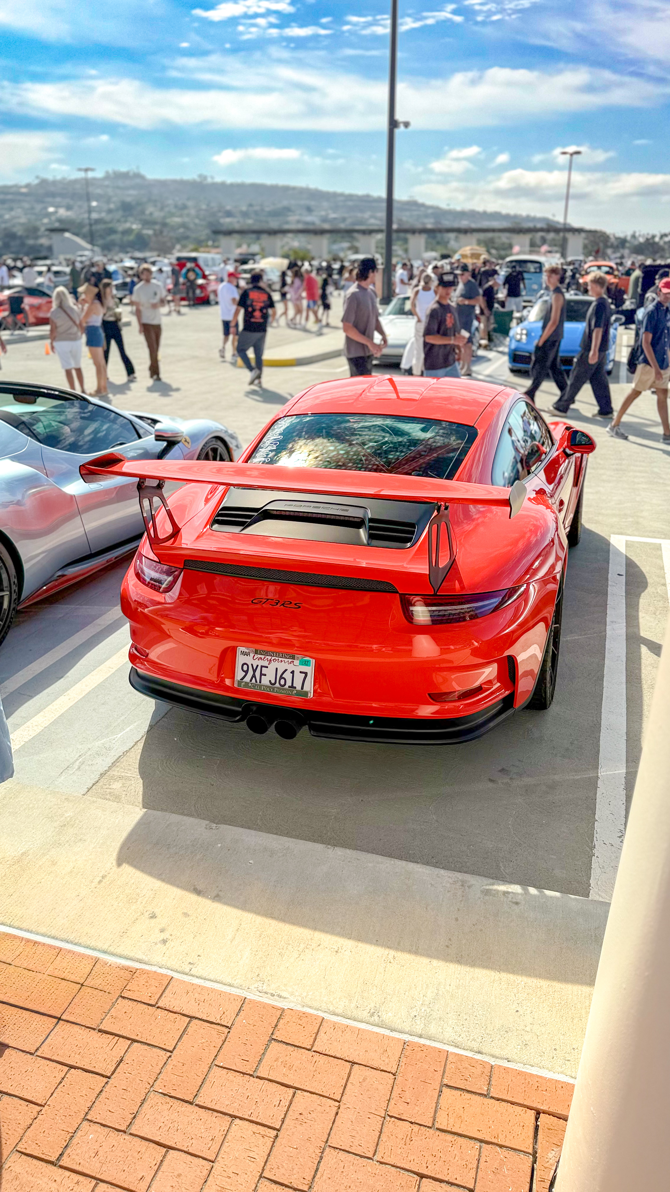2016 Porsche 911 — Lineage Image 2