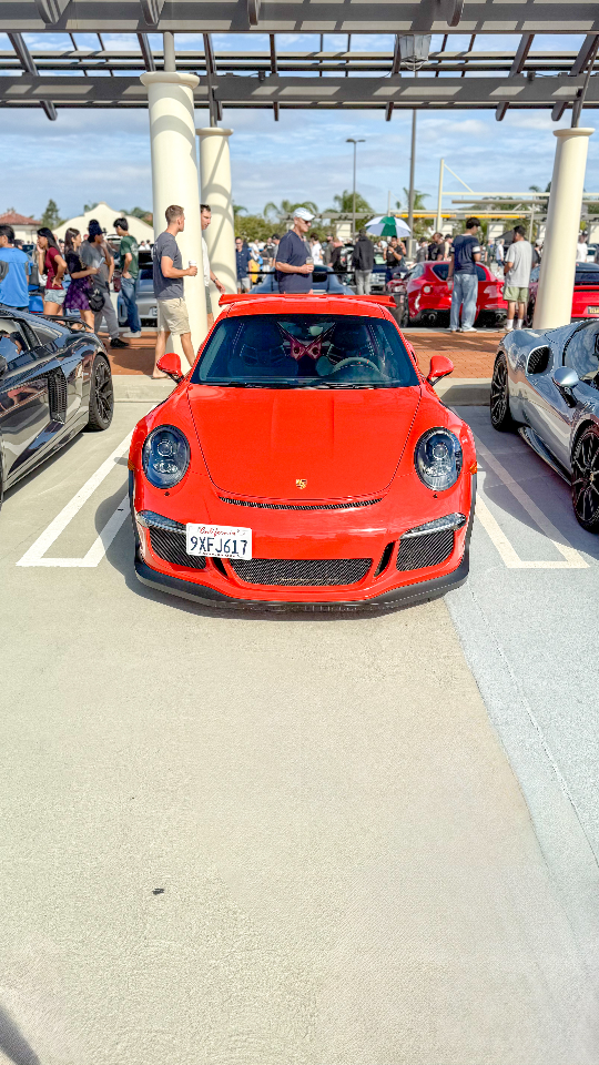 2016 Porsche 911 — Lineage Image 1