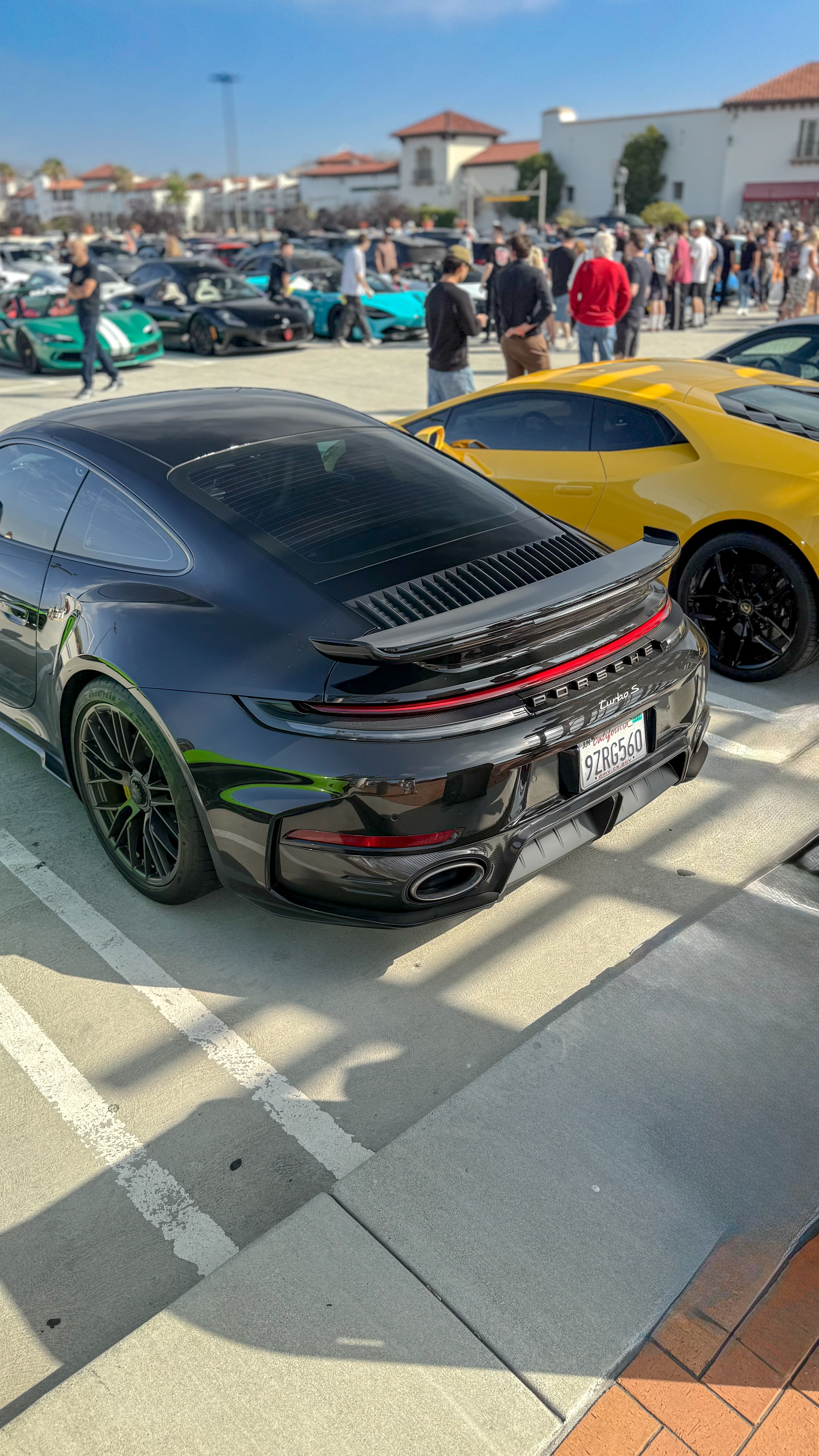 2026 Porsche 911 — Lineage Image 4