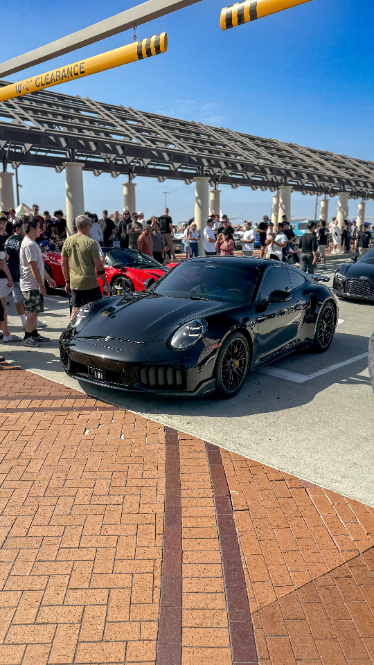 2026 Porsche 911 — Lineage Image 1