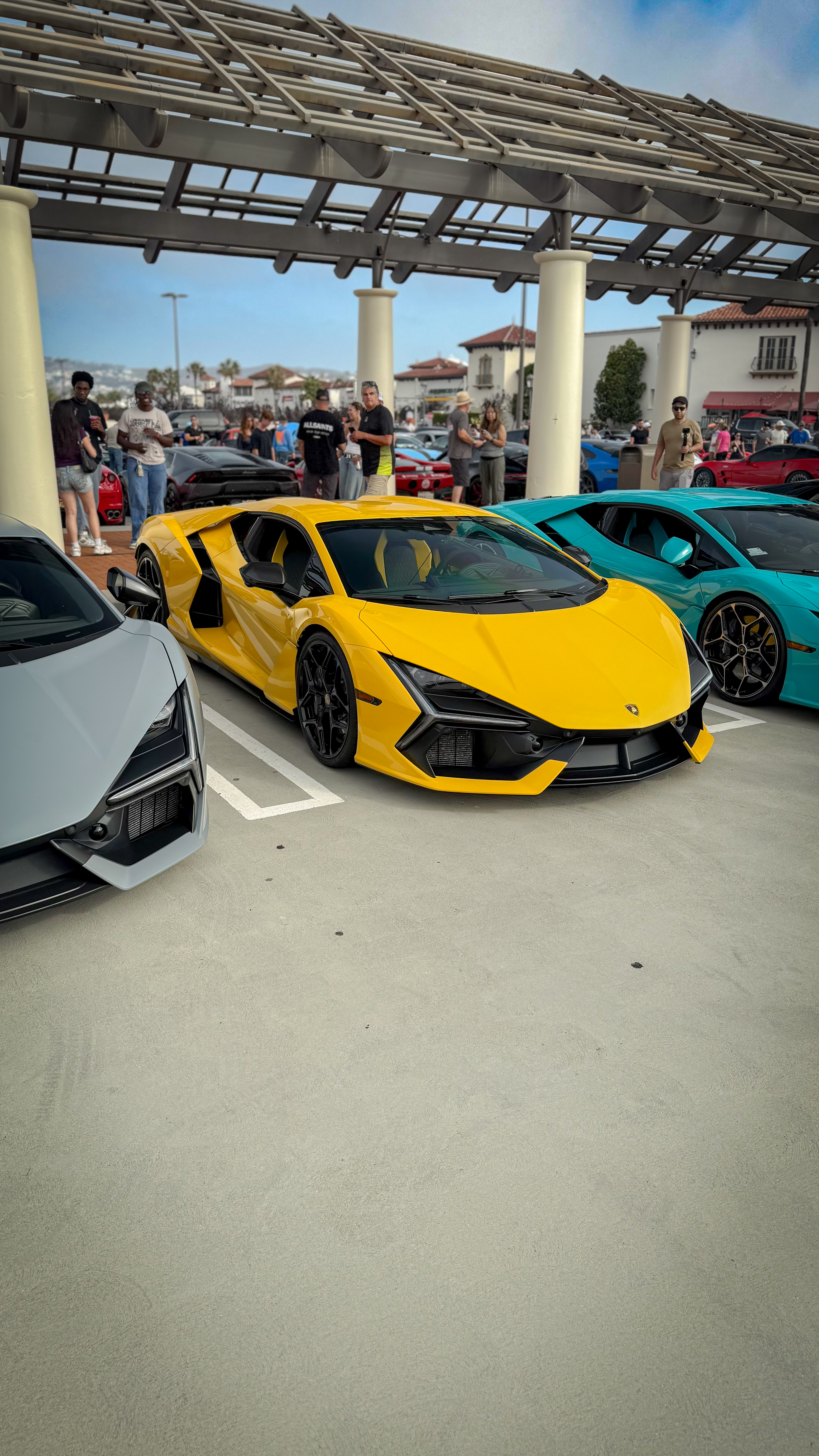2025 Lamborghini Revuelto — Lineage Image 2