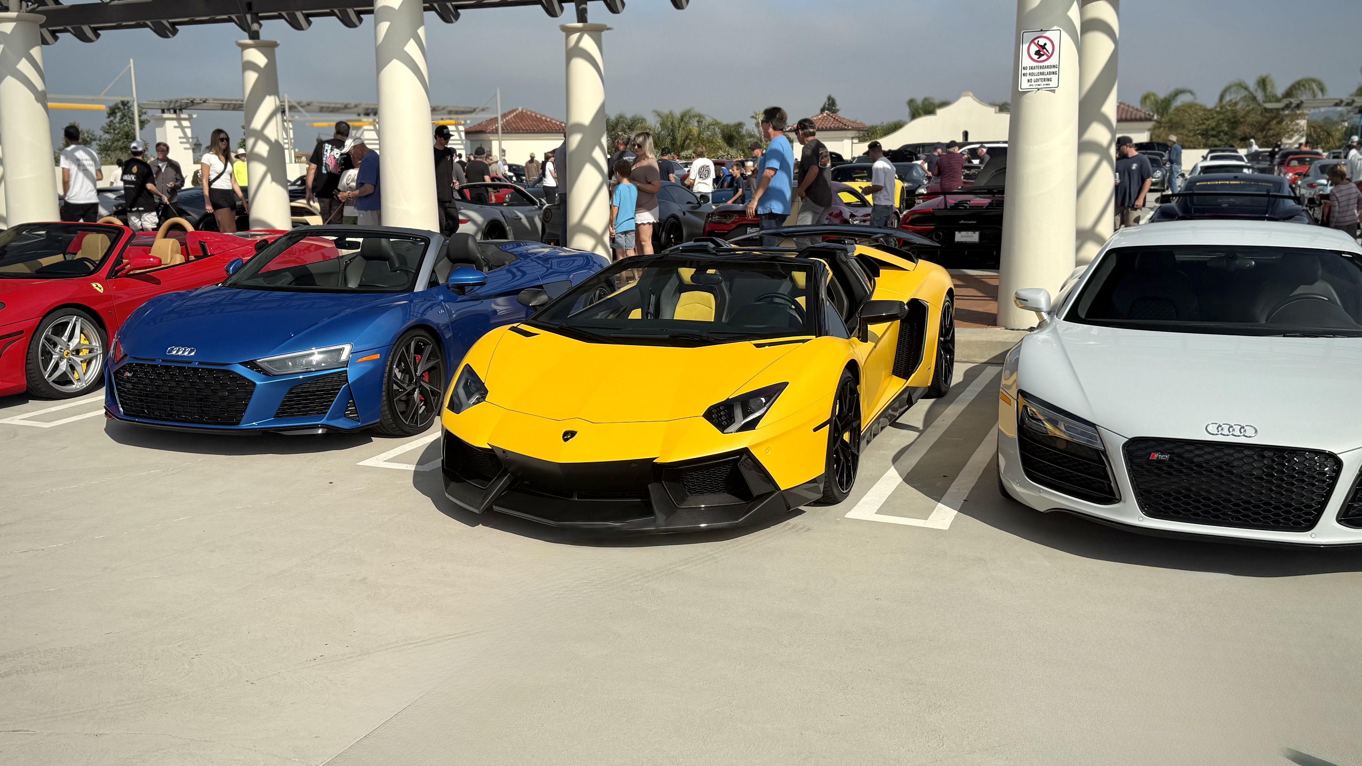 2014 Lamborghini Aventador hero image