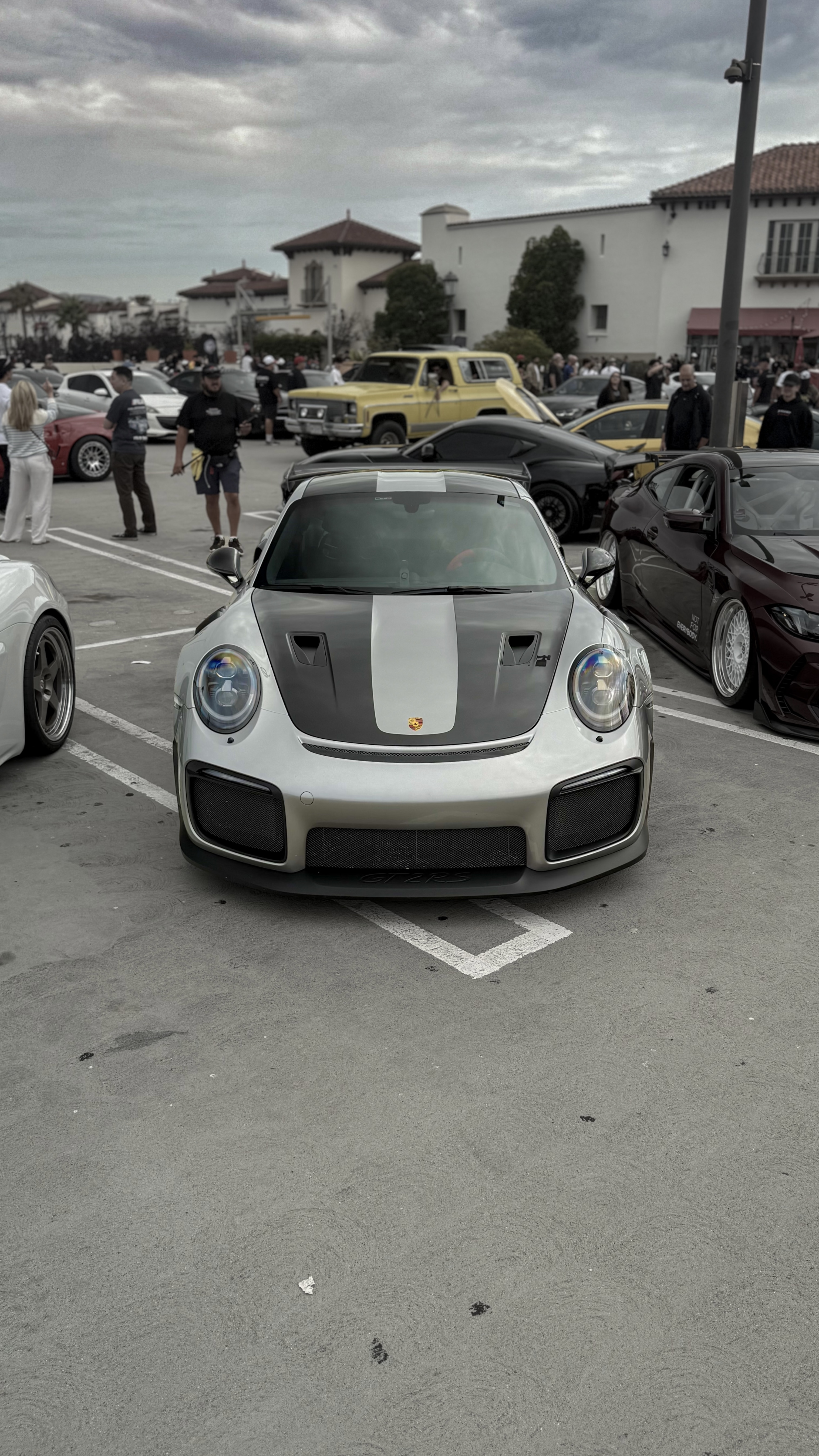 2018 Porsche 911 — Lineage Image 1