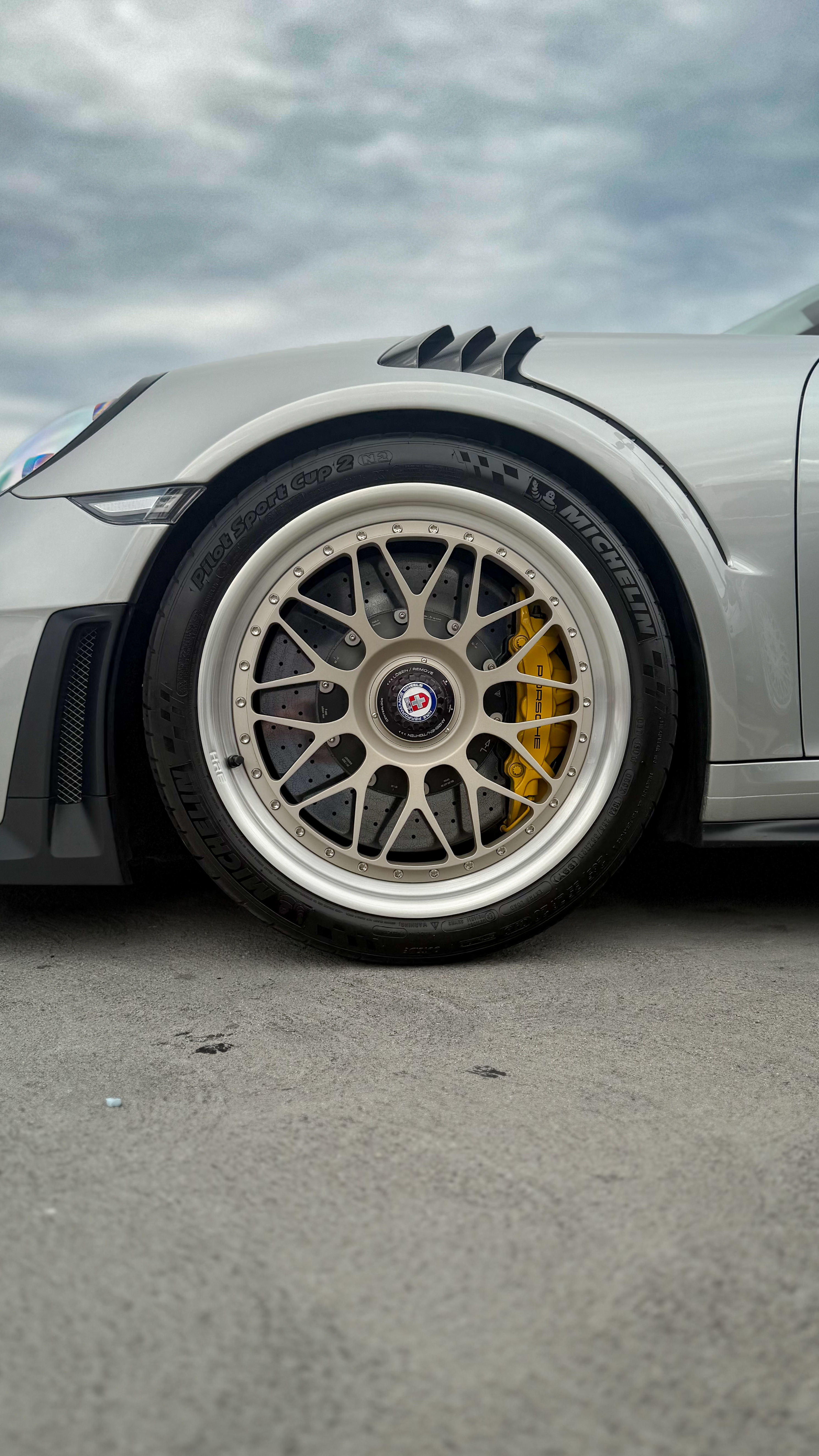 2018 Porsche 911 — Lineage Image 2