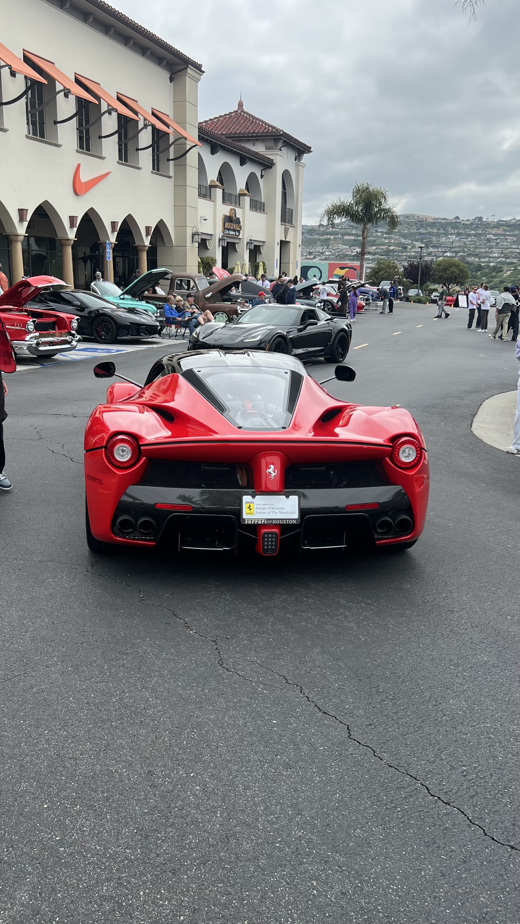 2015 Ferrari LaFerrari — Lineage Image 2