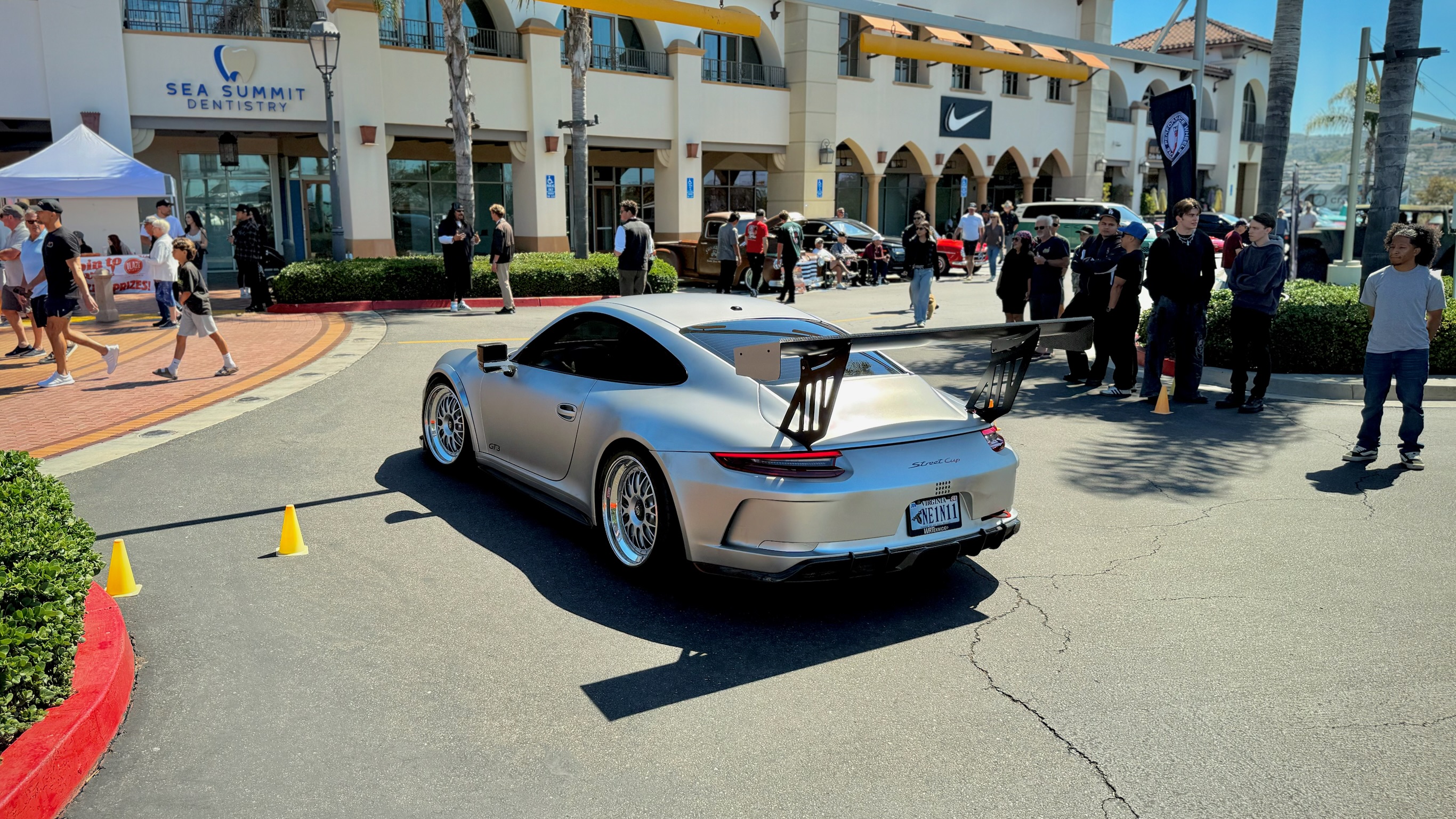 2015 Porsche 911 — Lineage Image 1