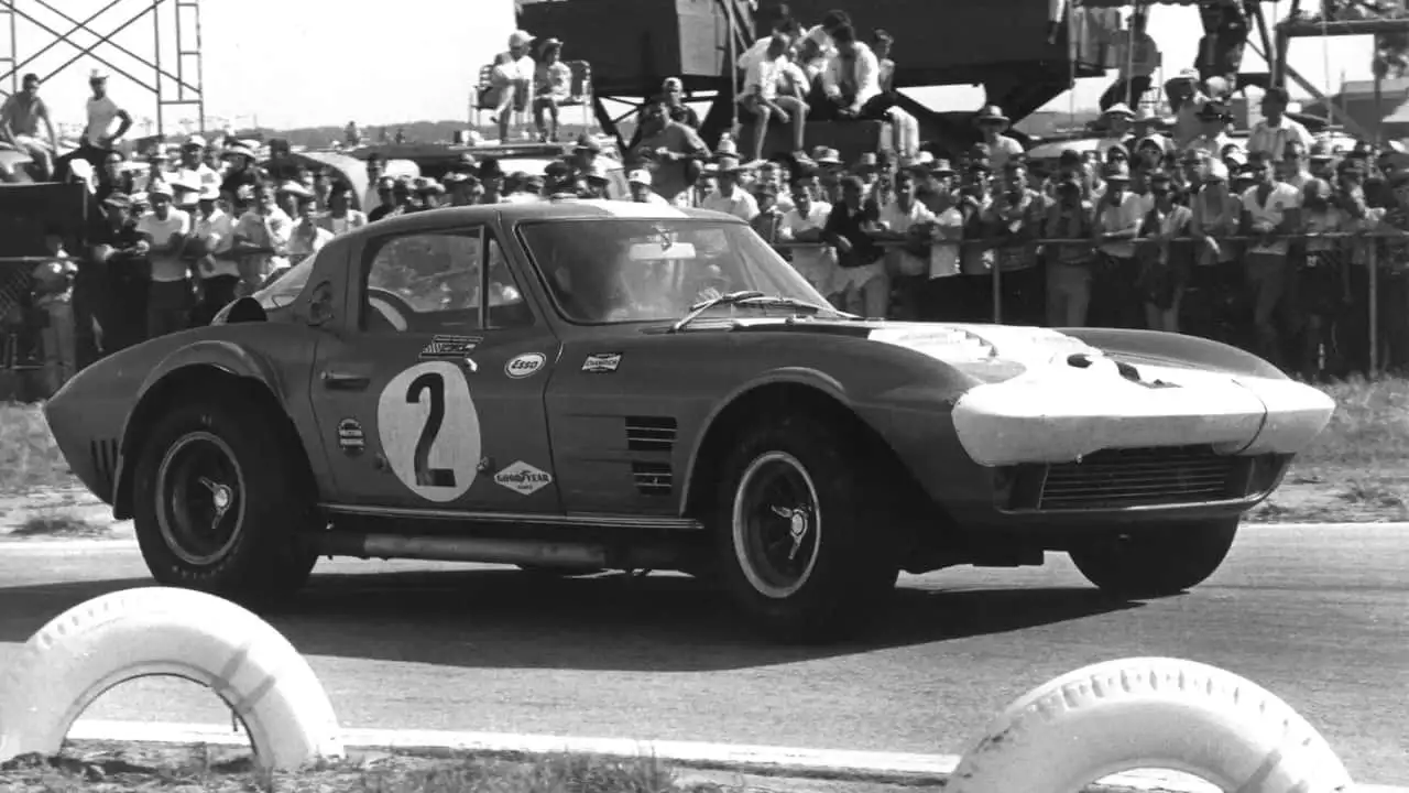 1963 Chevrolet Corvette — Lineage Image 1