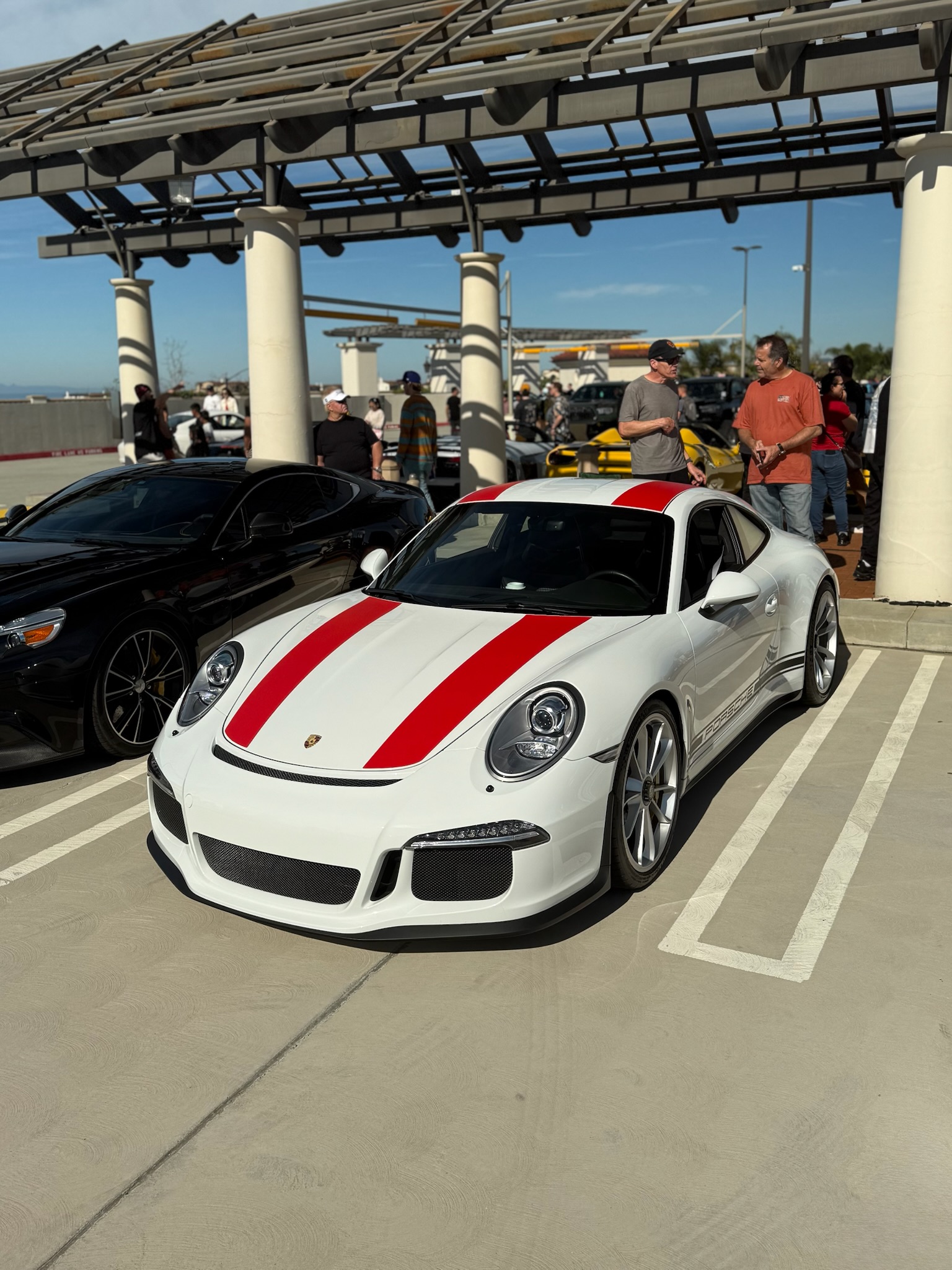 2016 Porsche 911 — Lineage Image 1