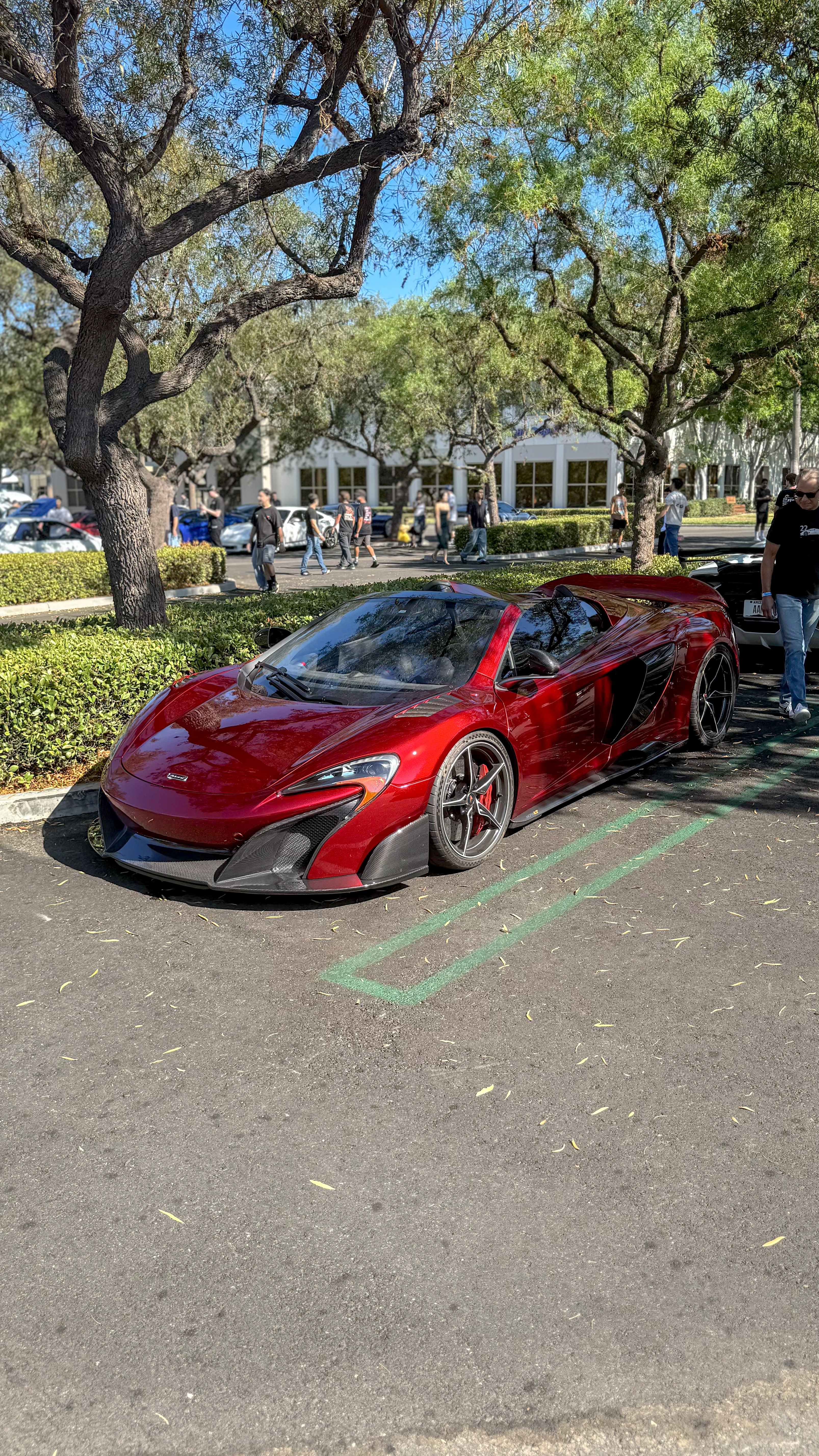 2016 McLaren 675LT hero image