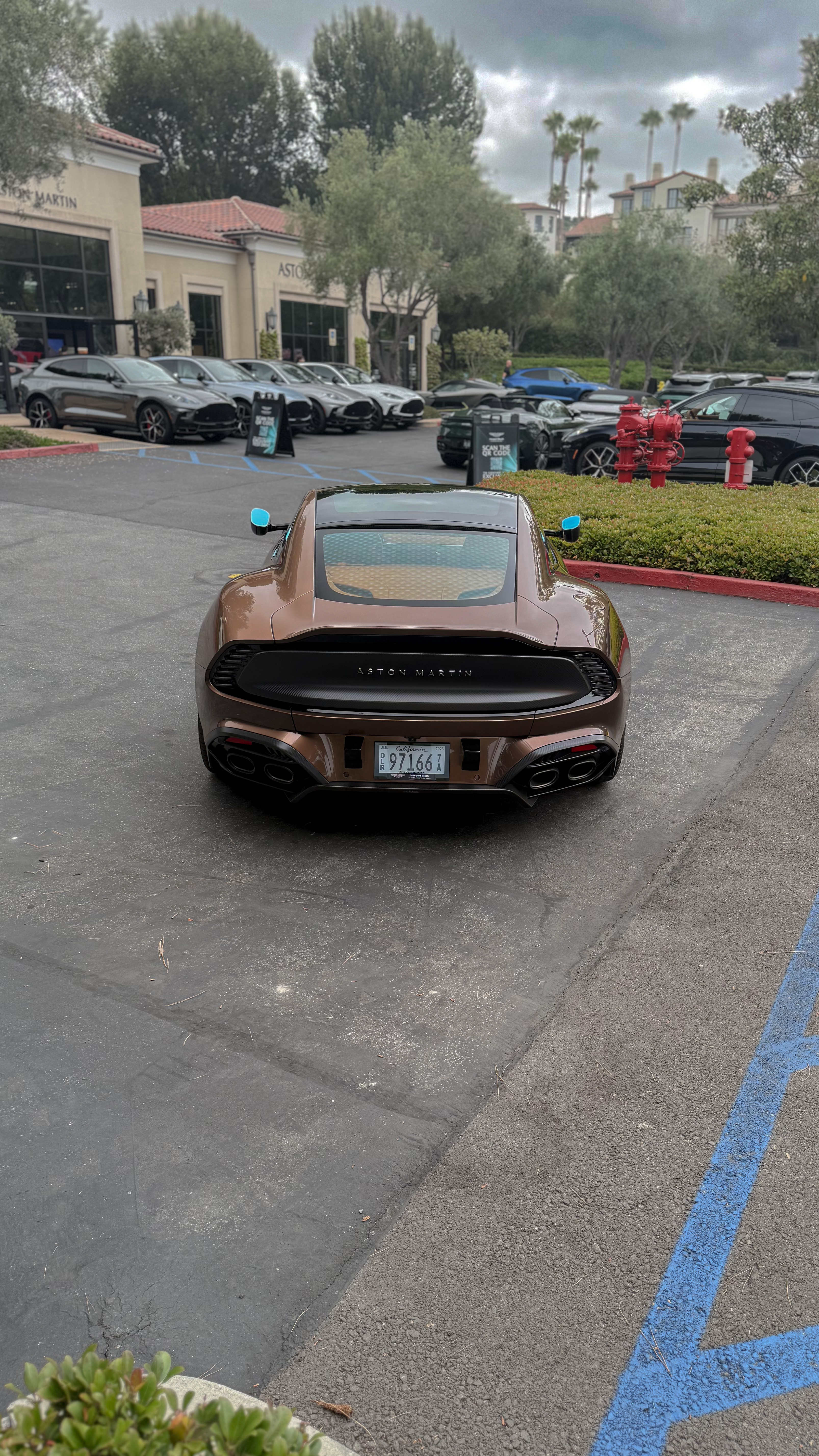 2025 Aston Martin Vanquish — Lineage Image 3