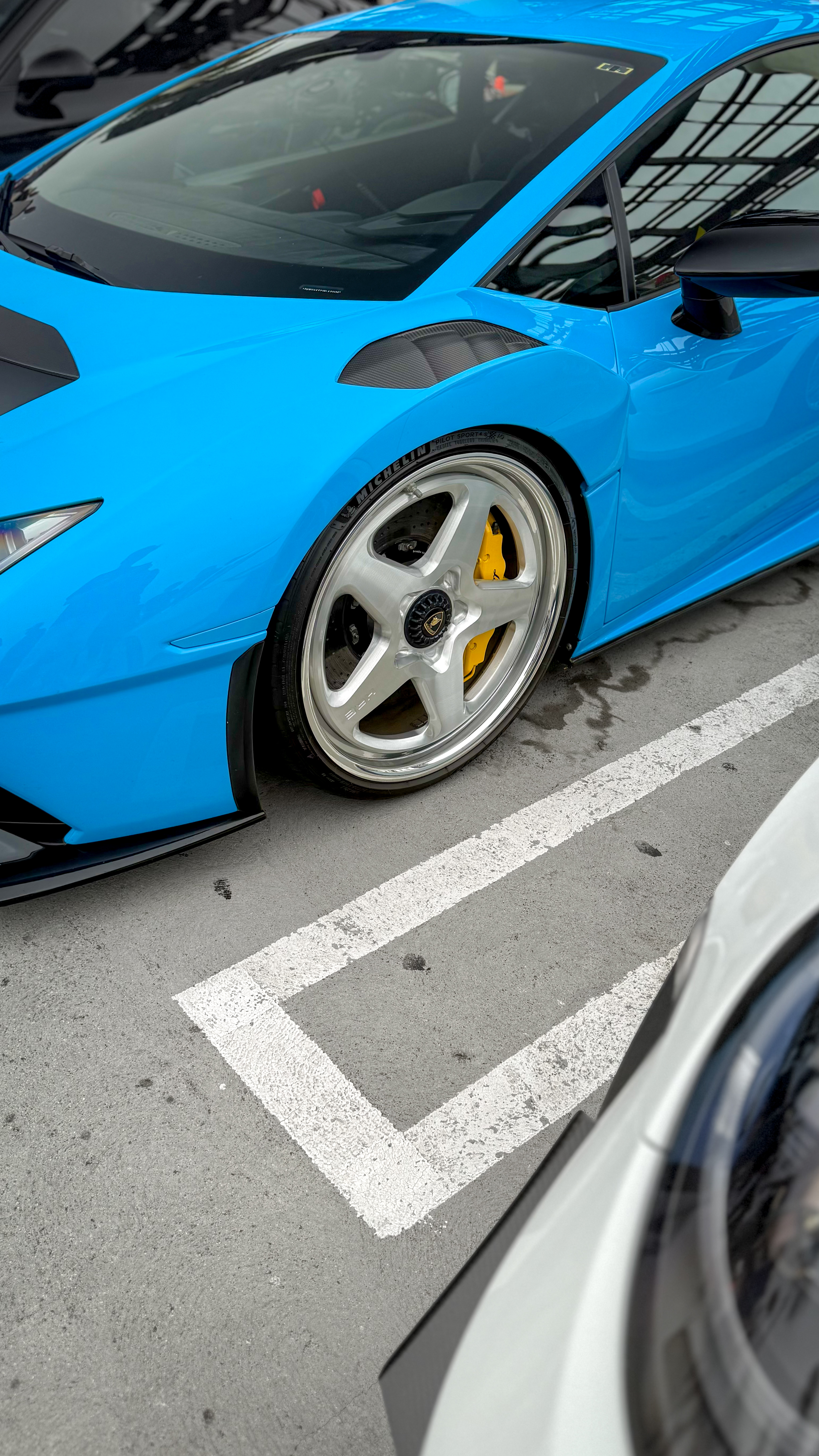 2023 Lamborghini Huracan — Lineage Image 2
