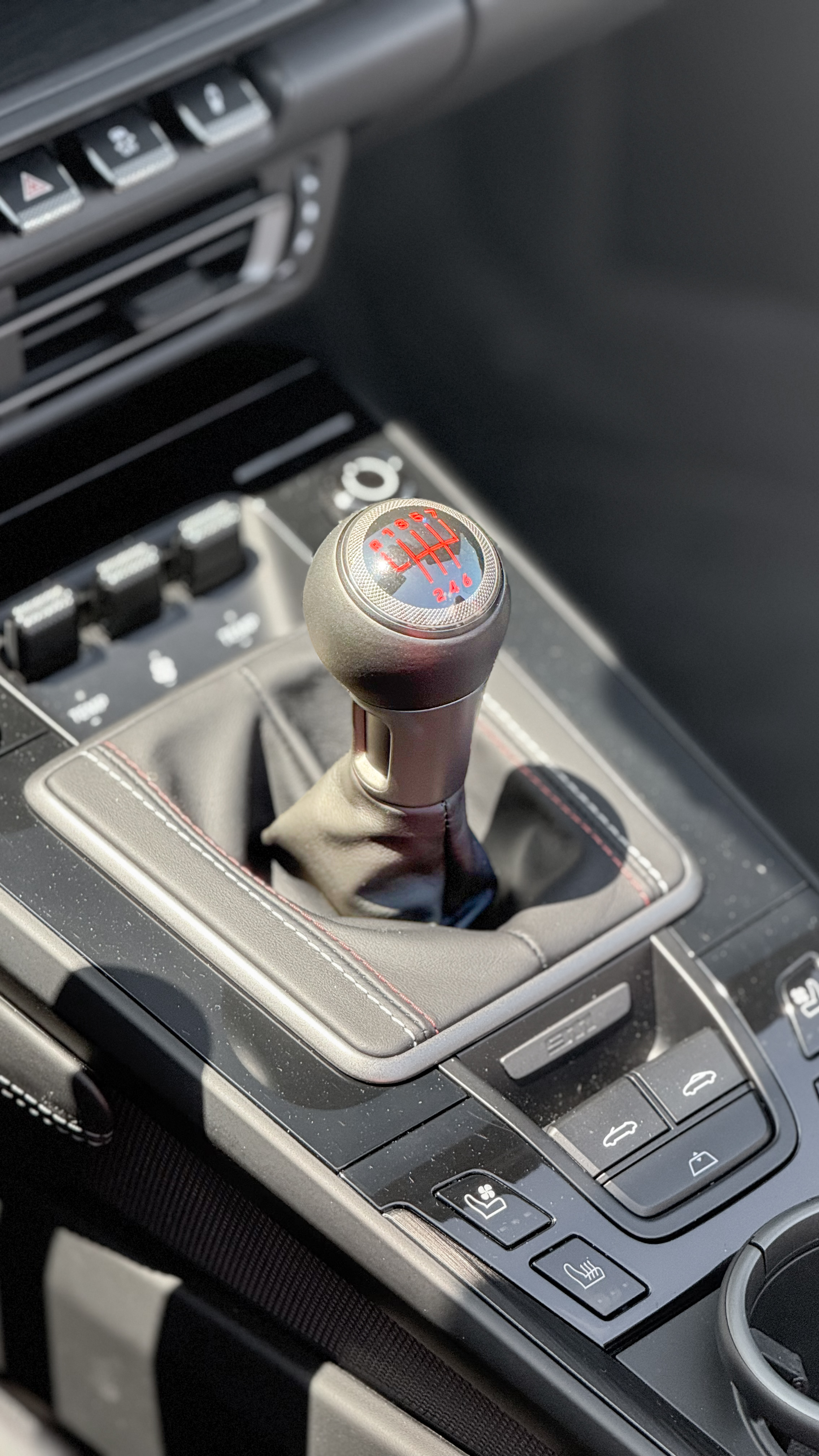 2023 Porsche 911 — Lineage Image 4