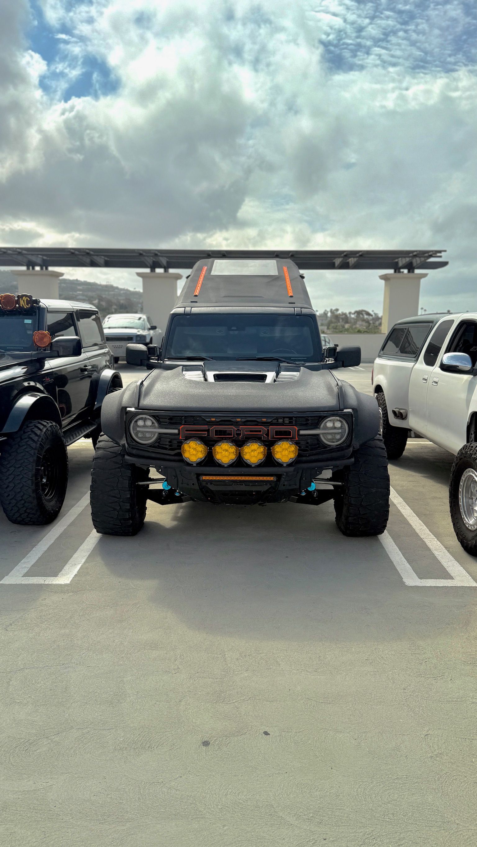 2024 Ford Bronco — Lineage Image 1