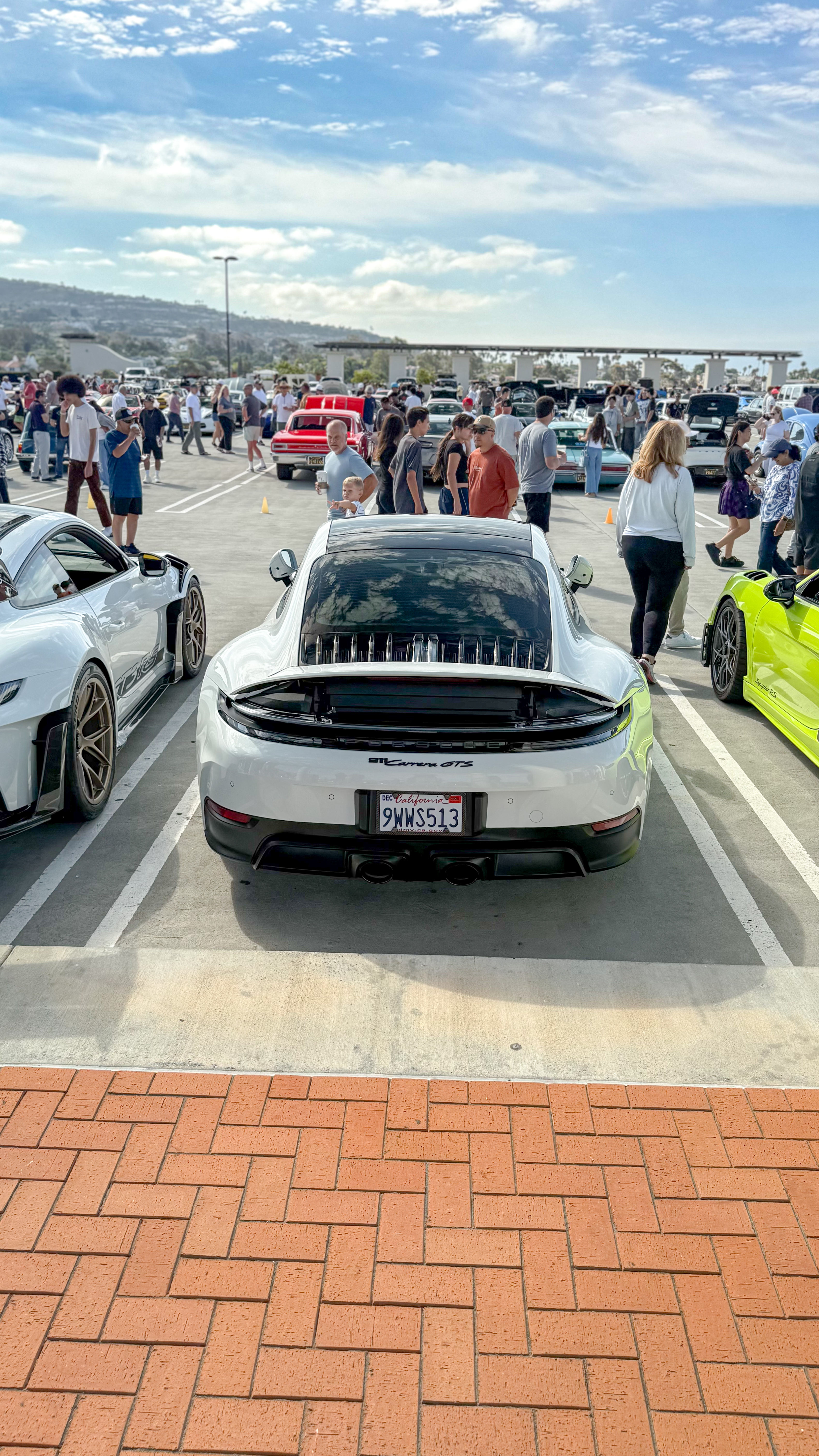 2026 Porsche 911 — Lineage Image 2