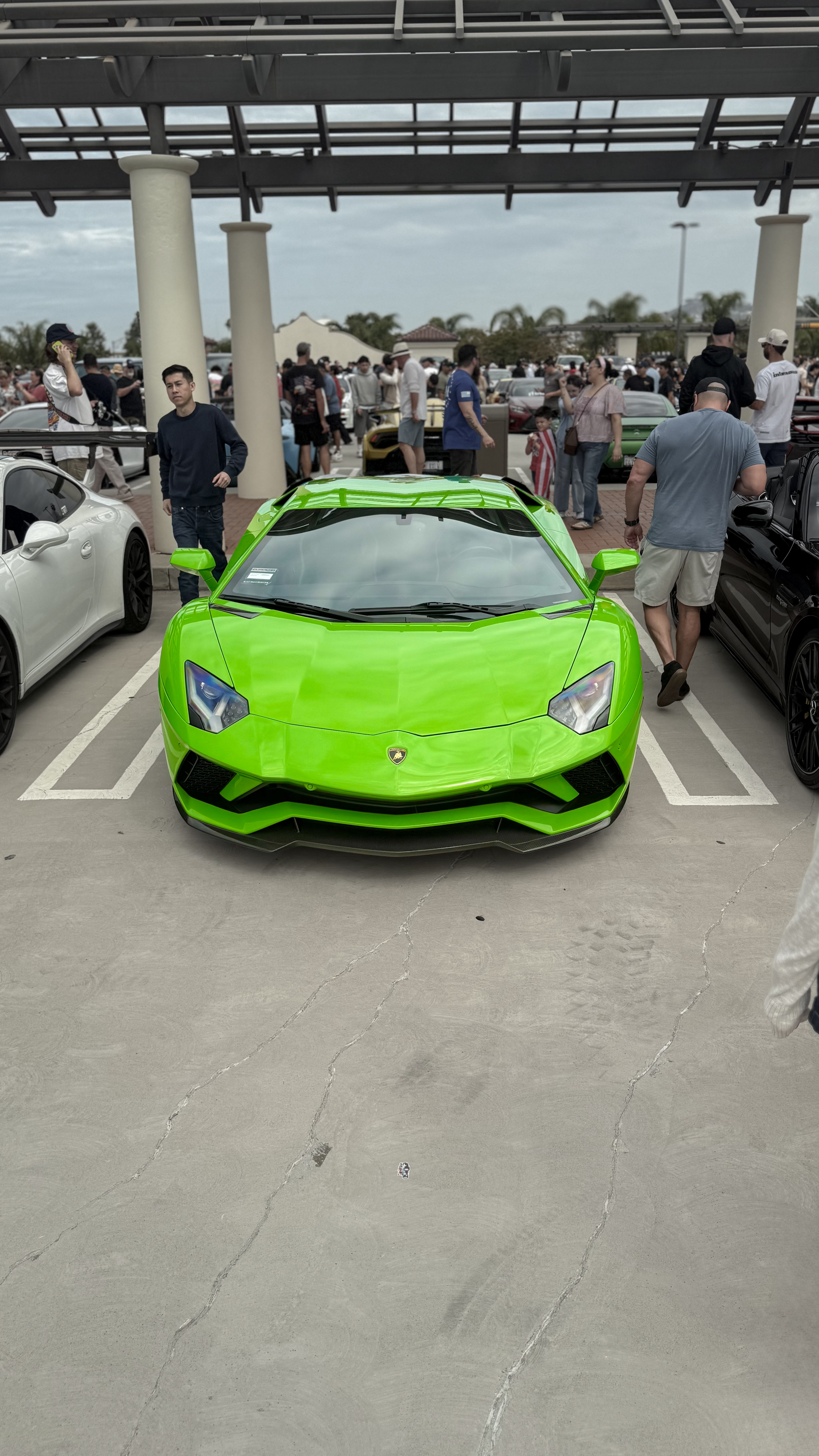 2018 Lamborghini Aventador — Lineage Image 2