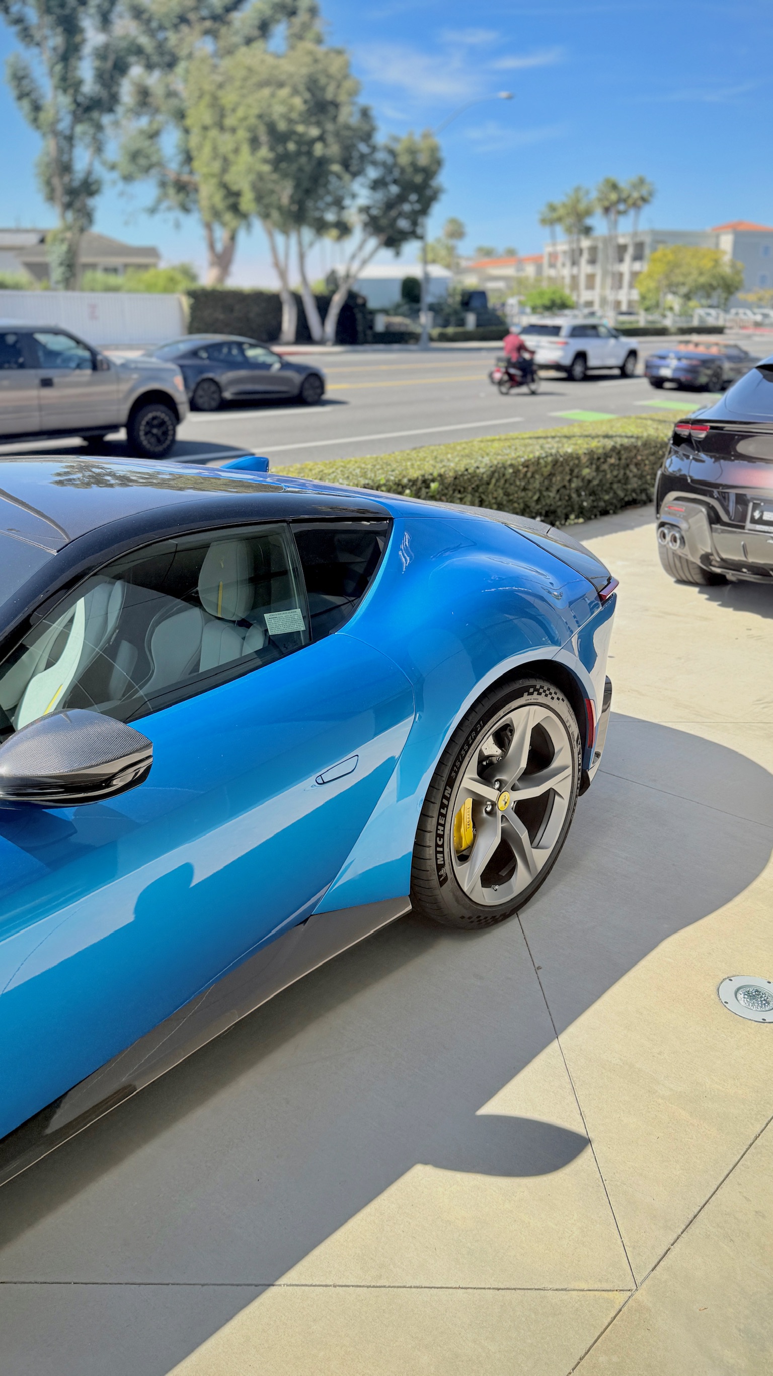 2025 Ferrari 12Cilindri — Lineage Image 4