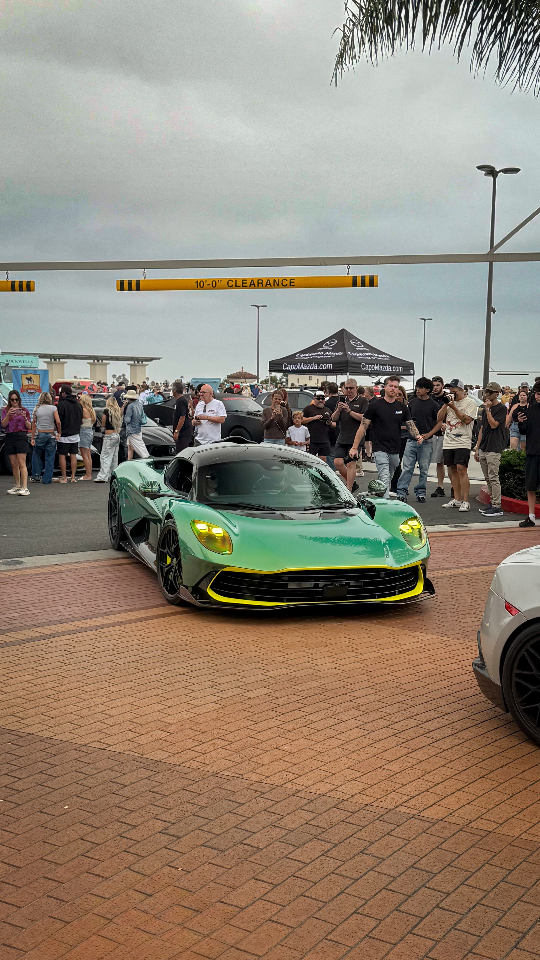 2026 Aston Martin Valhalla — Lineage Image 1