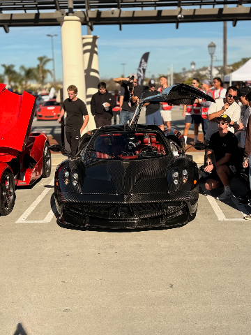 2016 Pagani Huayra — Lineage Image 1