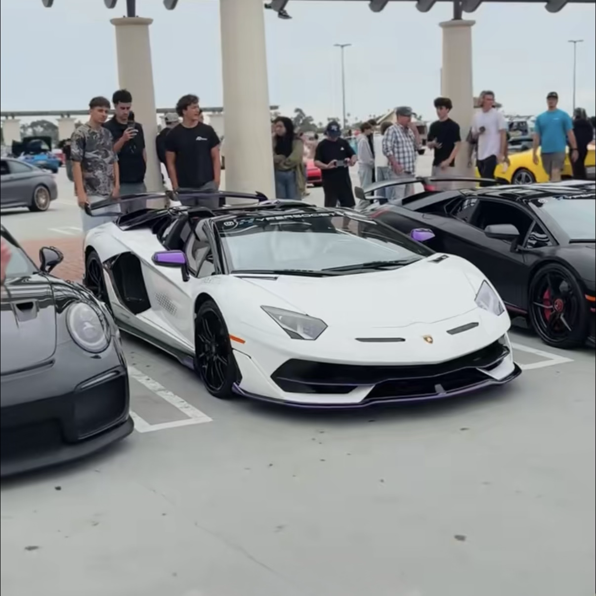 2021 Lamborghini Aventador — Lineage Image 2