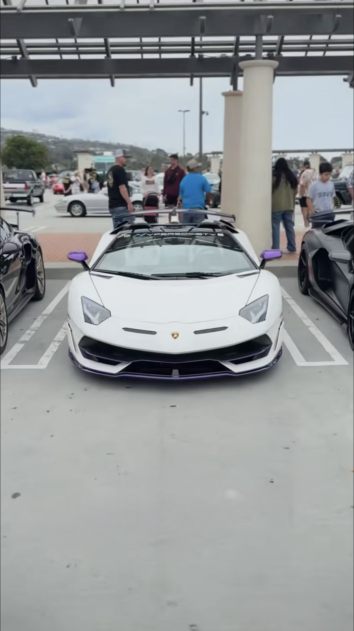 2021 Lamborghini Aventador hero image